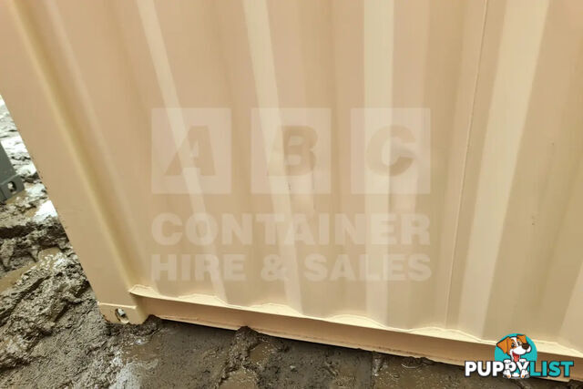 20' STANDARD HEIGHT SHIPPING CONTAINER (STEEL FLOOR) - in Gympie