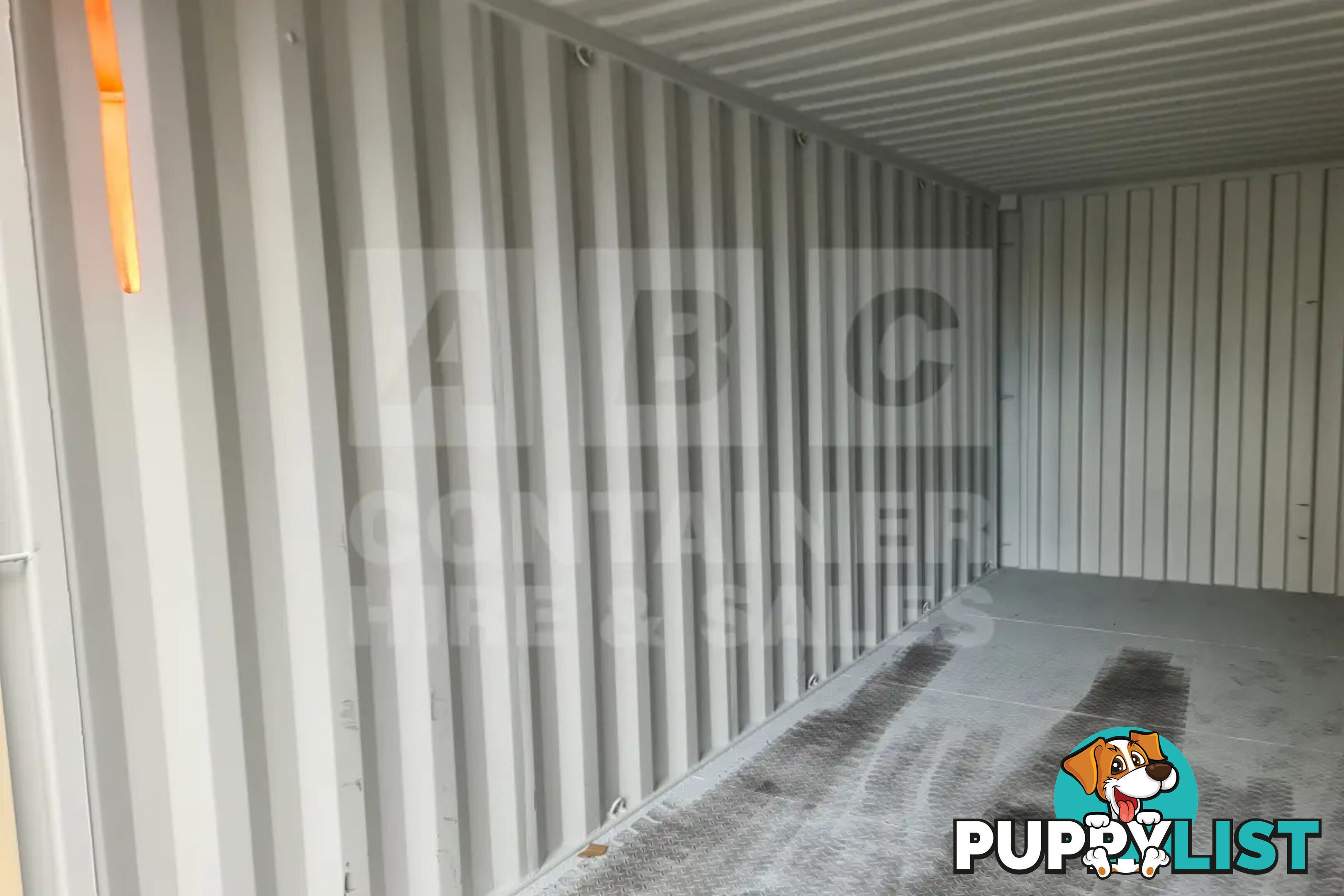 20' STANDARD HEIGHT SHIPPING CONTAINER (STEEL FLOOR) - in Gympie