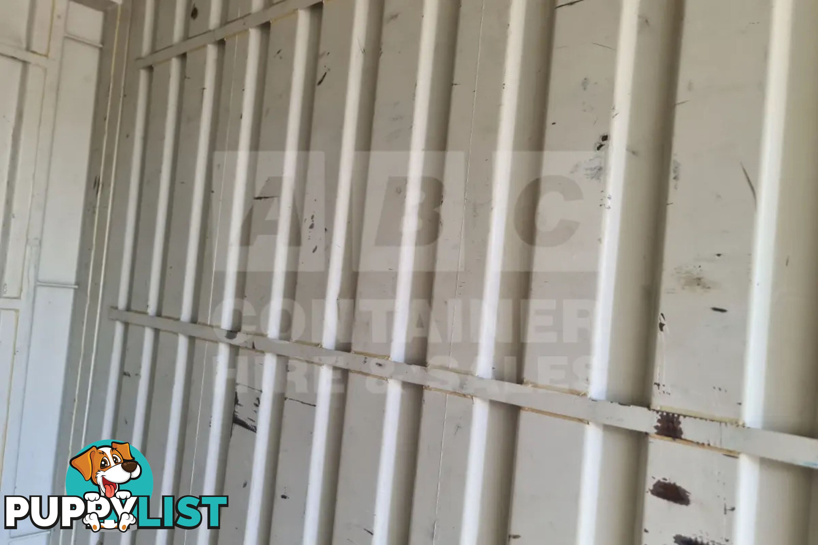 20' HIGH CUBE SHIPPING CONTAINER (WITH TIE RAILS)