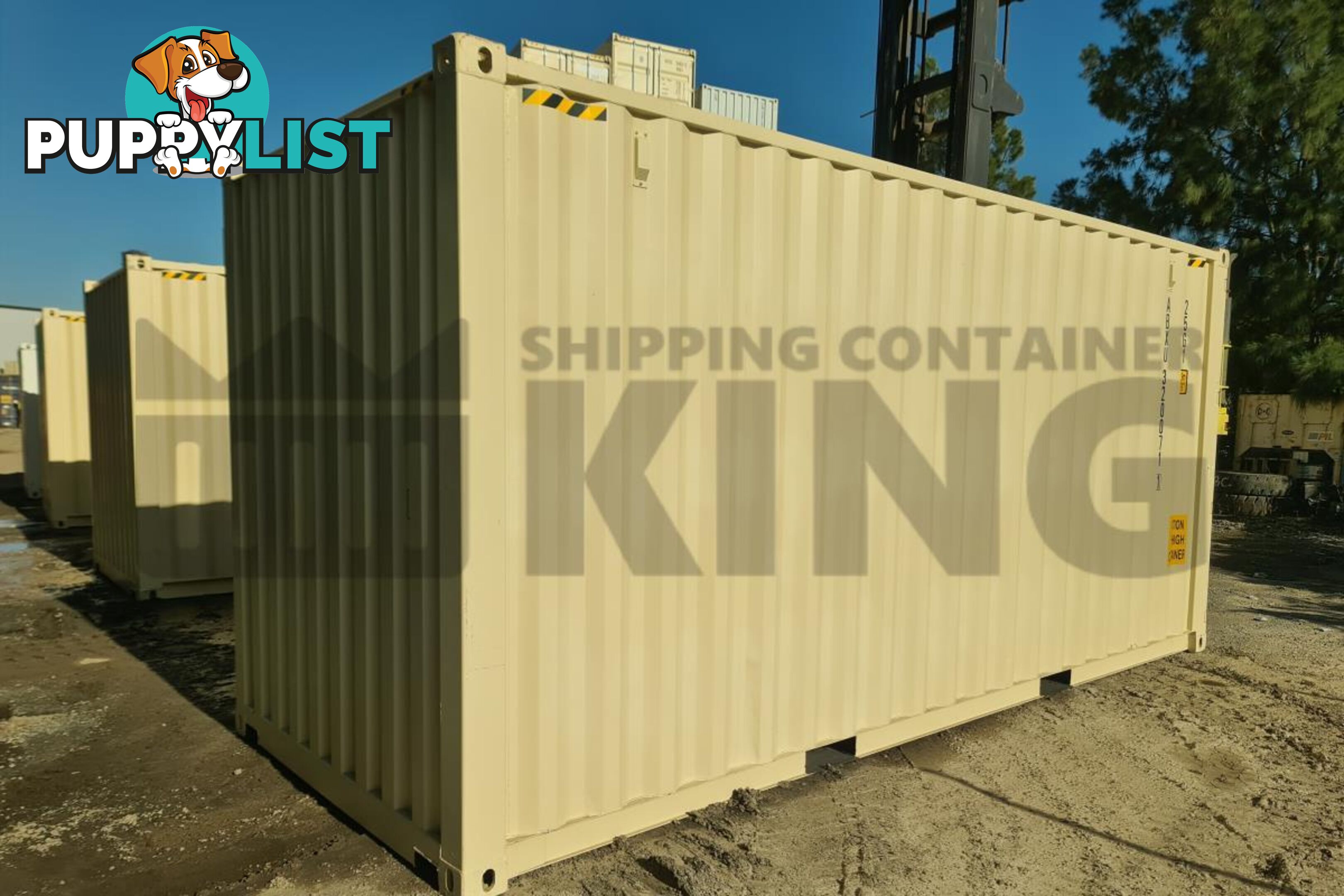 20' HIGH CUBE SHIPPING CONTAINER (WITH TIE RAILS) - in Brisbane