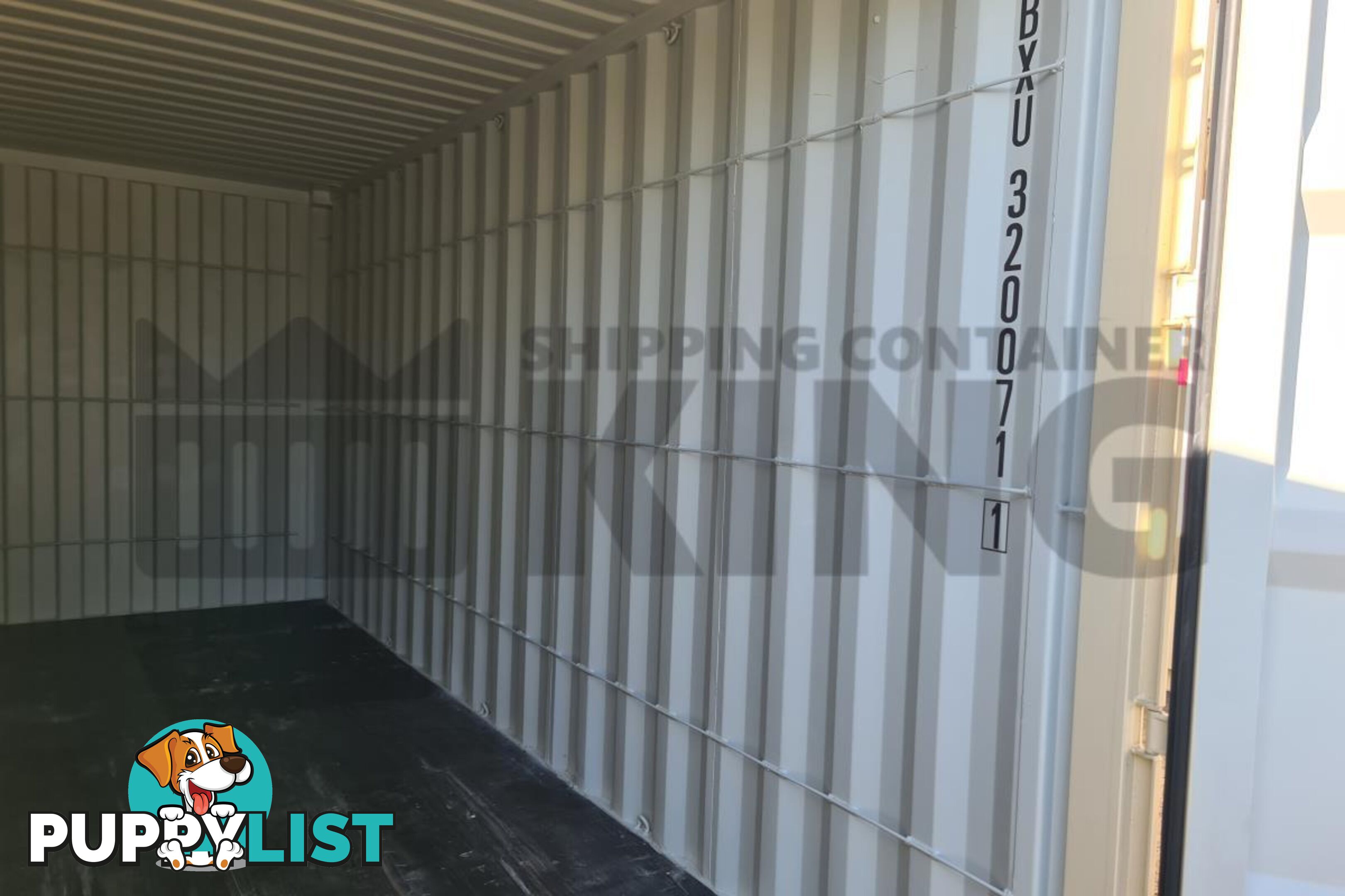 20' HIGH CUBE SHIPPING CONTAINER (WITH TIE RAILS) - in Brisbane