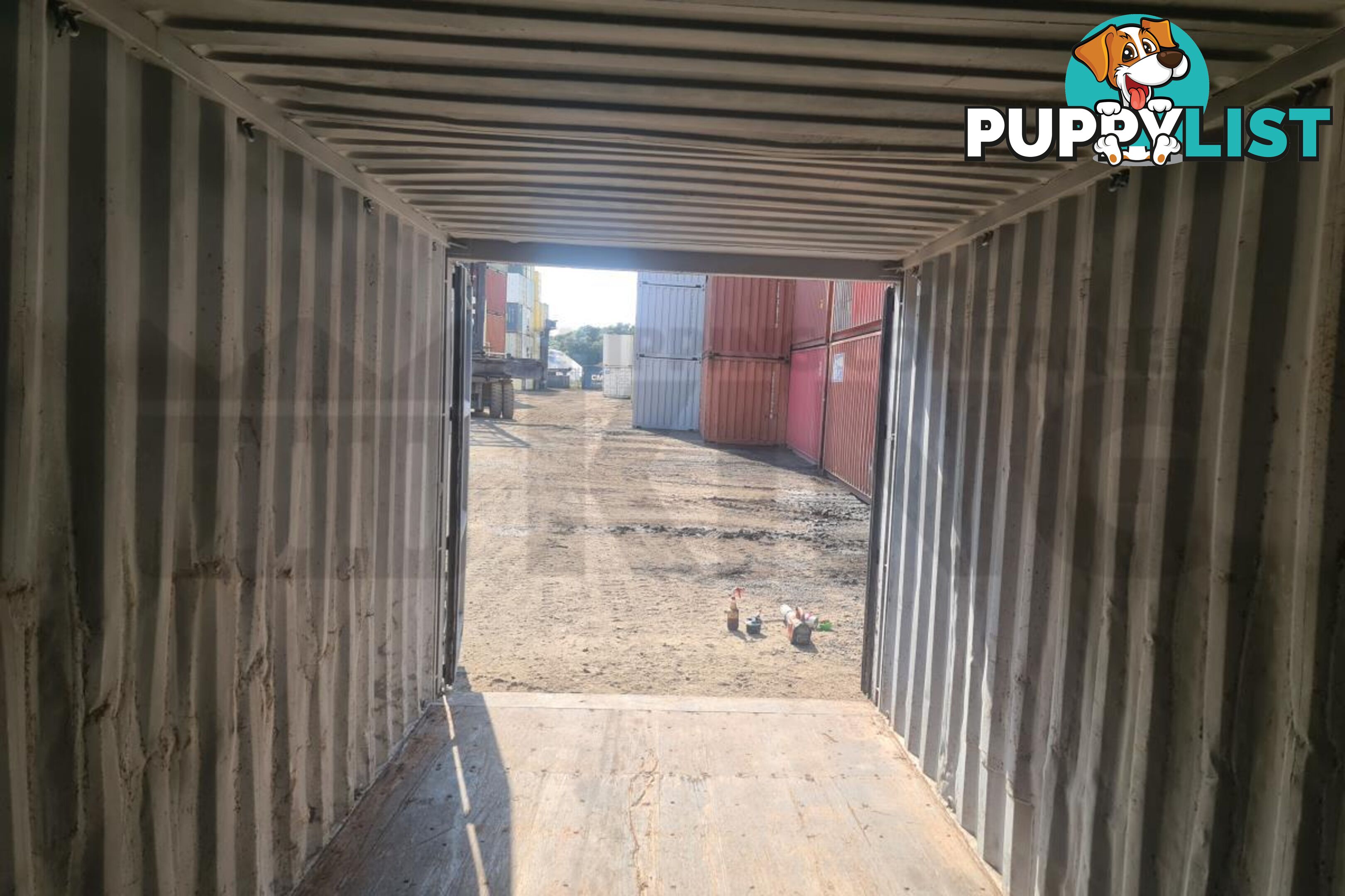 20' STANDARD HEIGHT SHIPPING CONTAINER - in Toowoomba