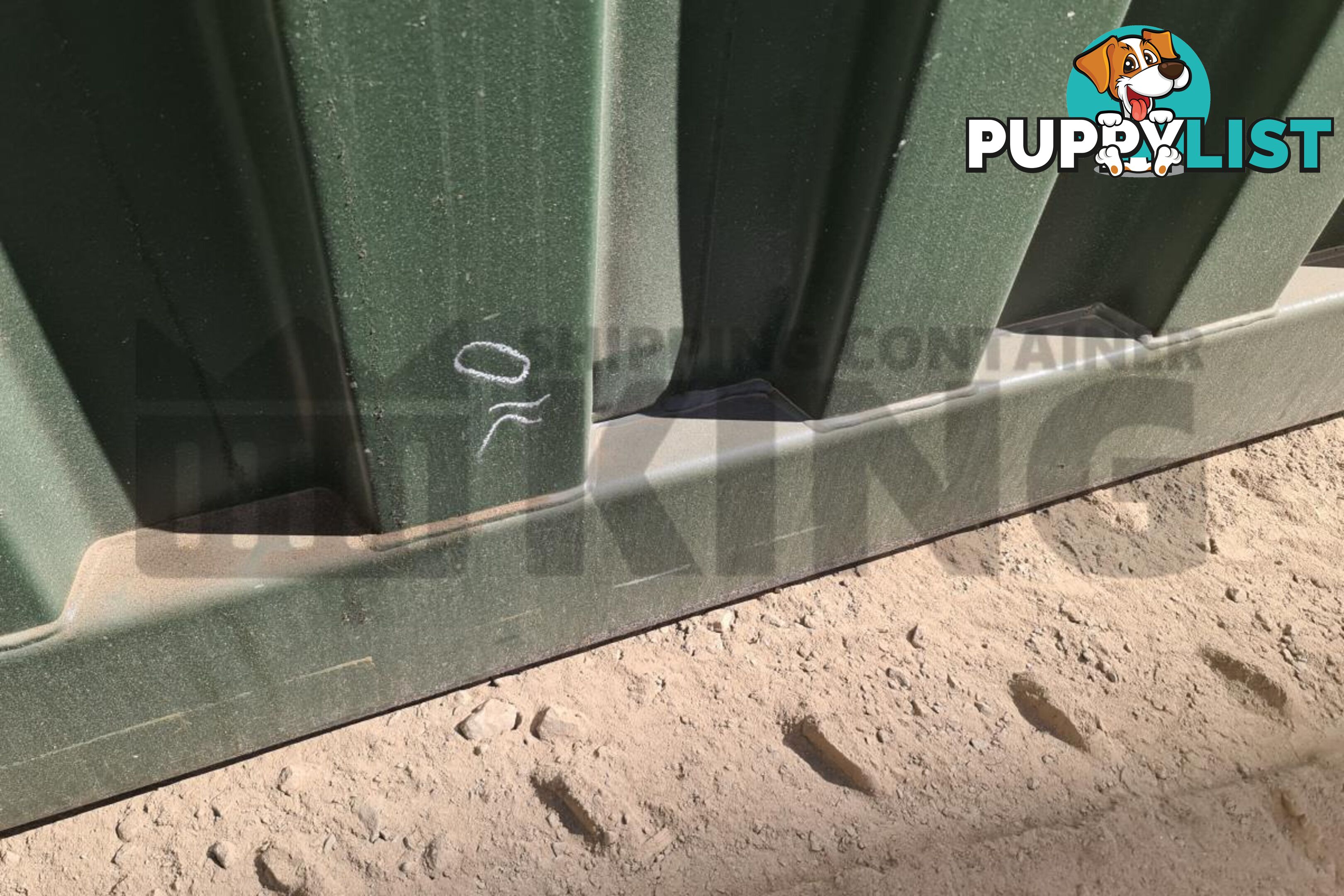 20' STANDARD HEIGHT SHIPPING CONTAINER - in Brisbane