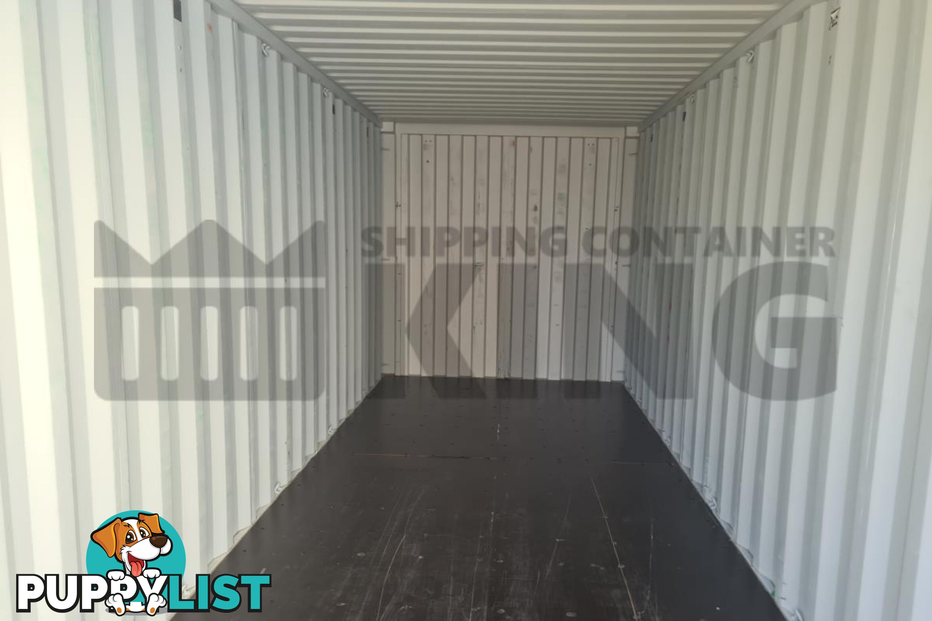 20' STANDARD HEIGHT SHIPPING CONTAINER - in Brisbane