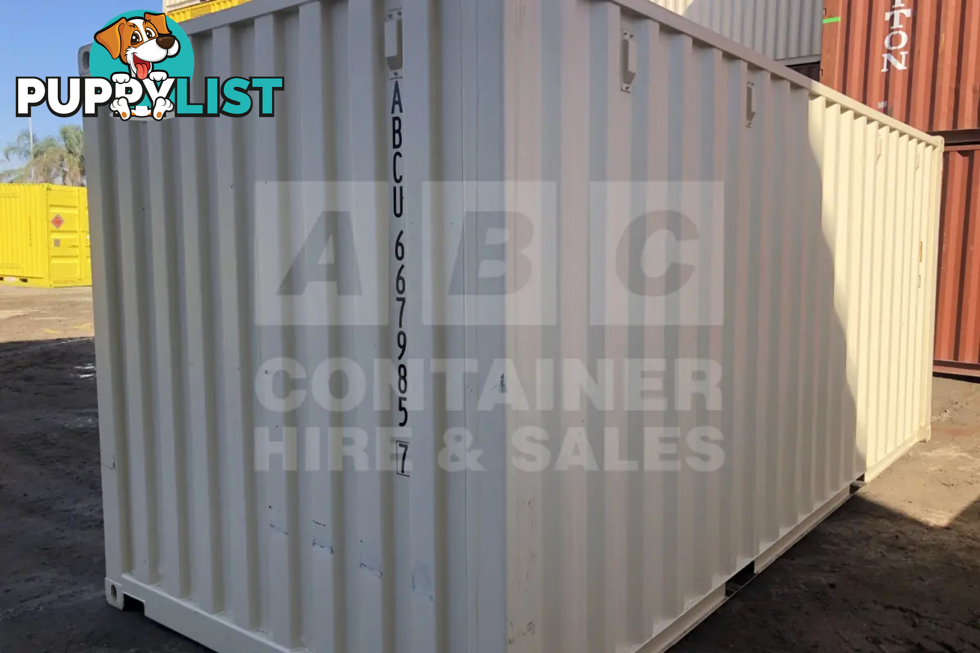 20' STANDARD HEIGHT SHIPPING CONTAINER - in Townsville