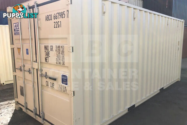 20' STANDARD HEIGHT SHIPPING CONTAINER - in Townsville