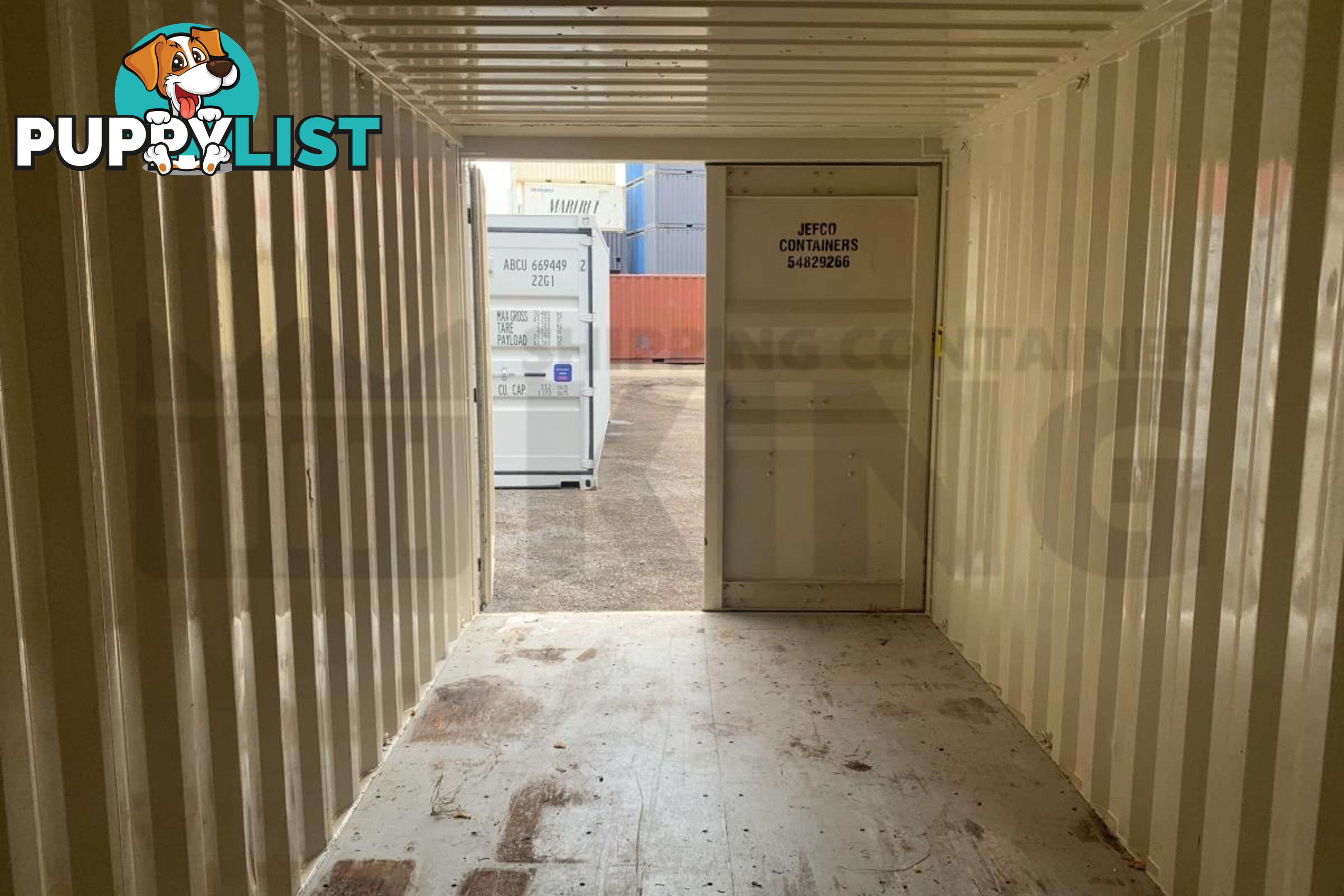 20' STANDARD HEIGHT SHIPPING CONTAINER - in Toowoomba