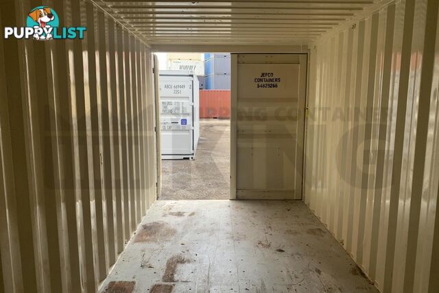 20' STANDARD HEIGHT SHIPPING CONTAINER - in Toowoomba