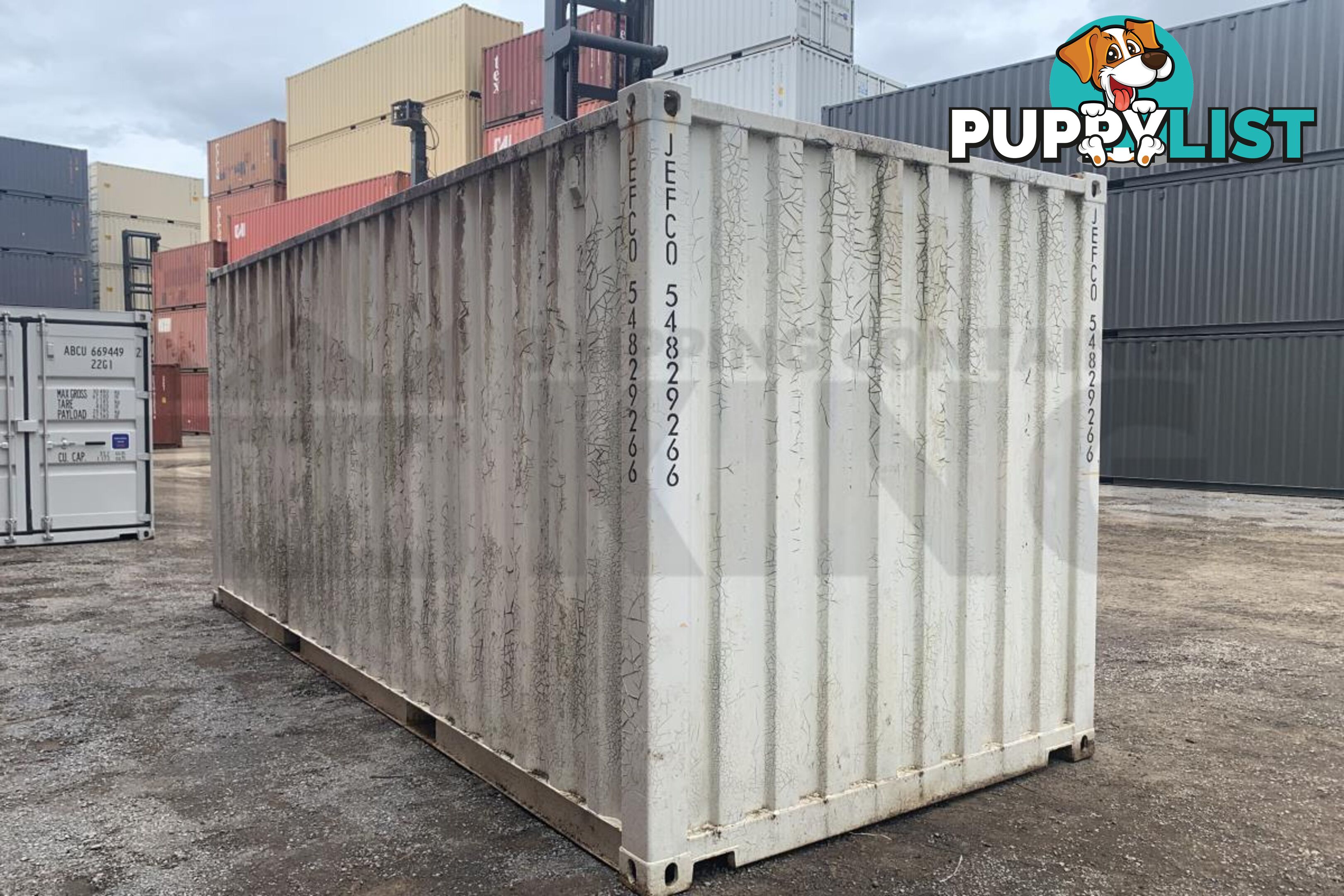 20' STANDARD HEIGHT SHIPPING CONTAINER - in Toowoomba