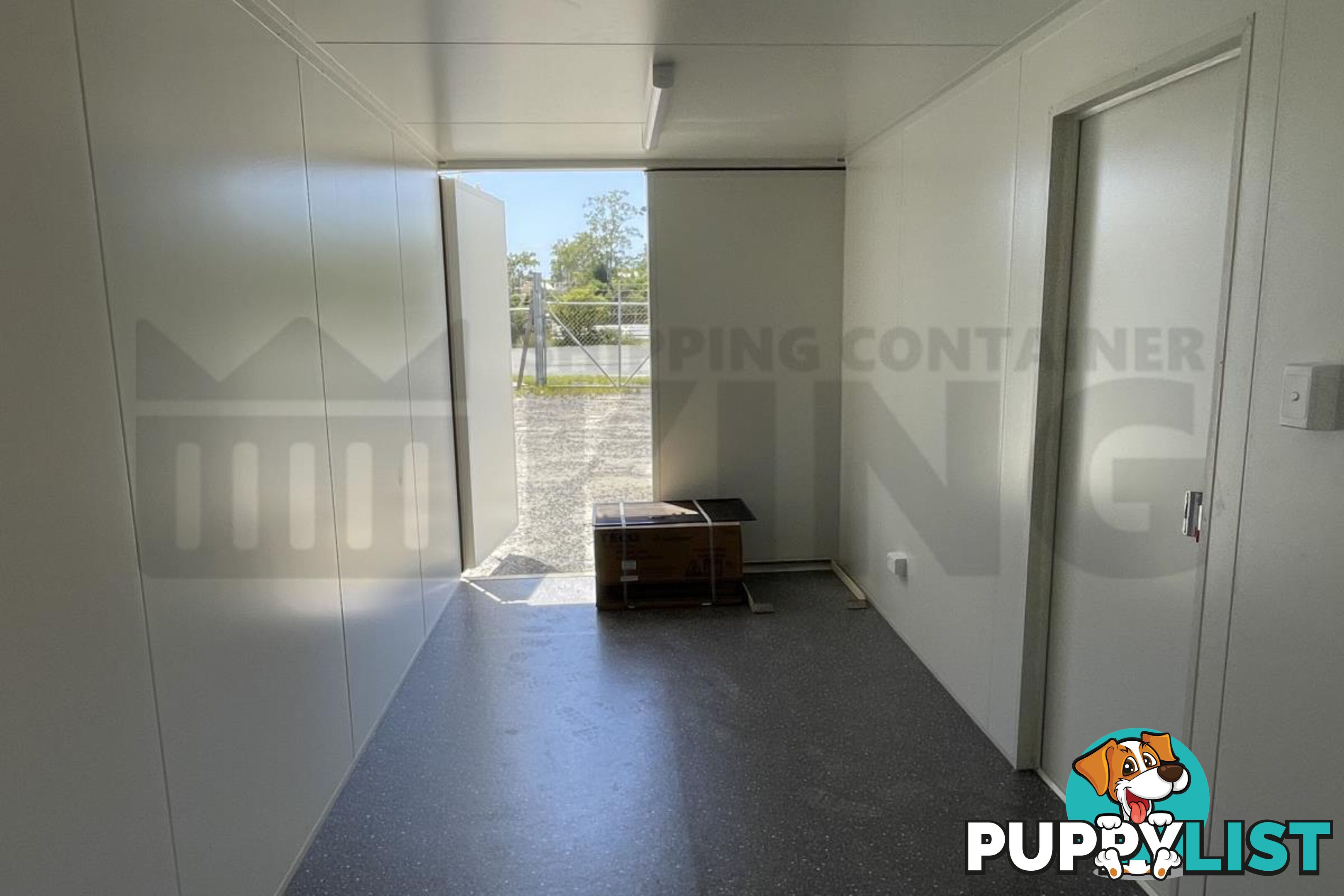 20' SHIPPING CONTAINER OFFICE "BUDGET BARRY" (BUDGET) - in Brisbane