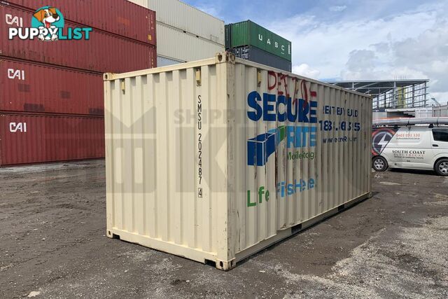 20' STANDARD HEIGHT SHIPPING CONTAINER - in Brisbane