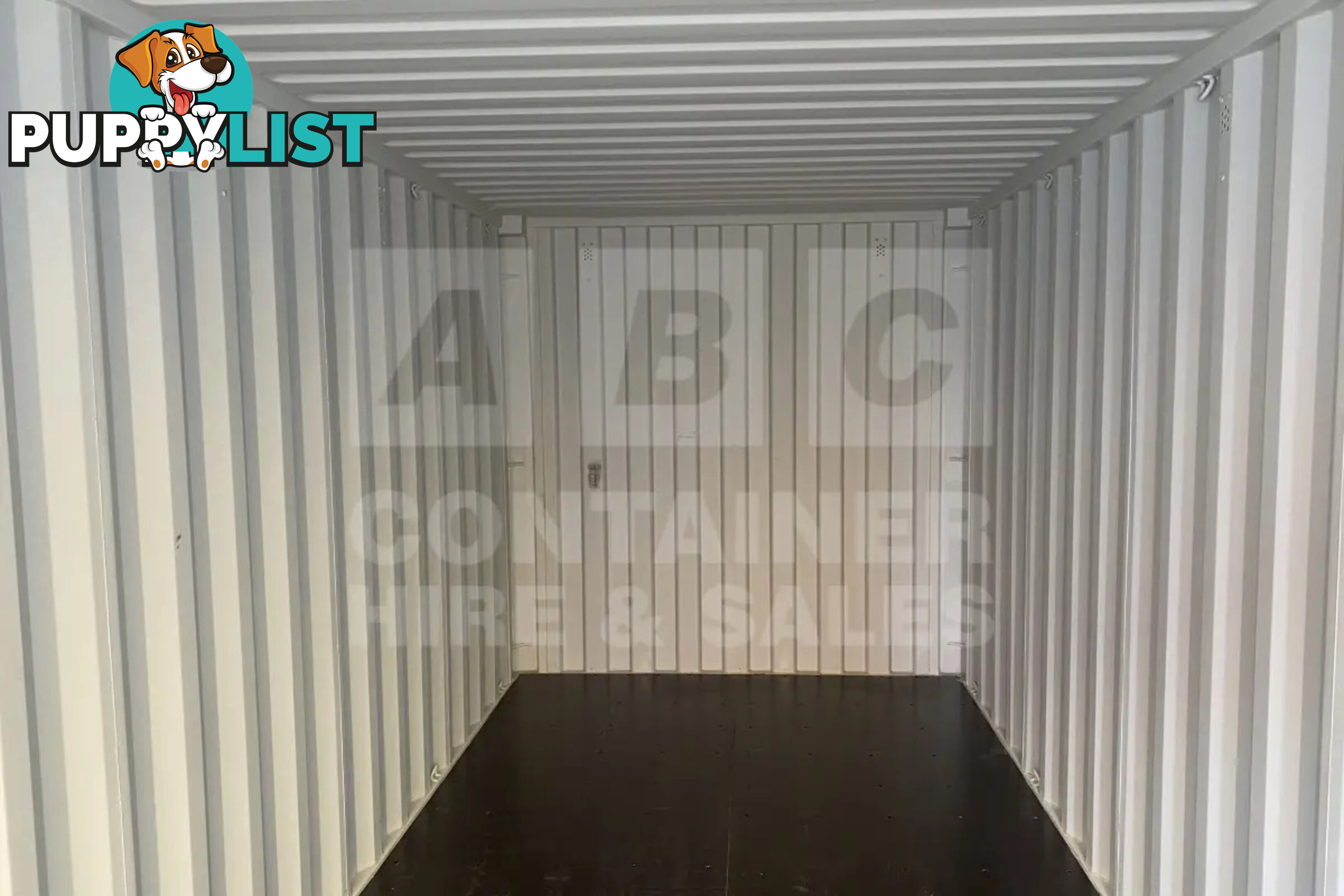 20' STANDARD HEIGHT SHIPPING CONTAINER - in Brisbane