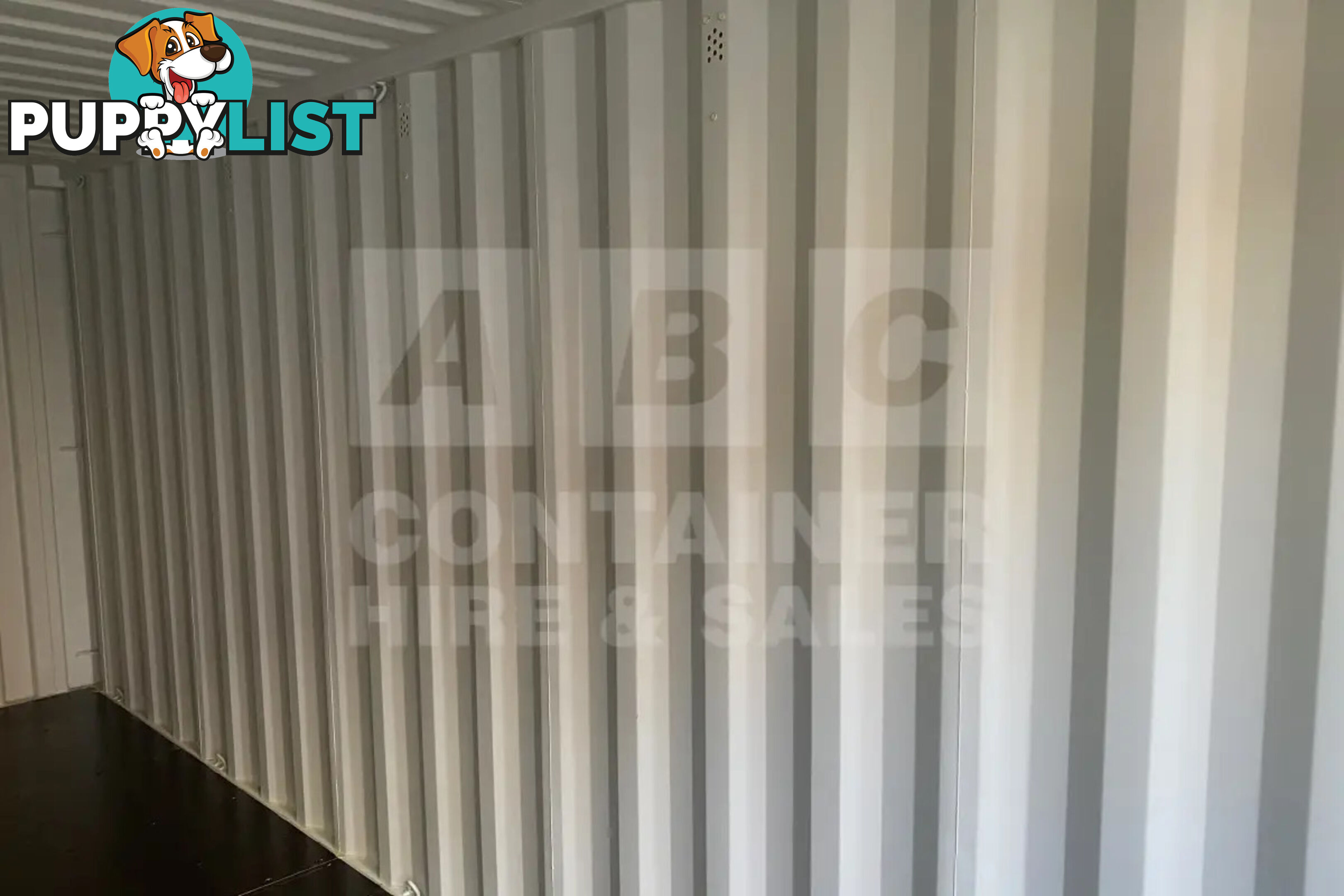 20' STANDARD HEIGHT SHIPPING CONTAINER - in Brisbane
