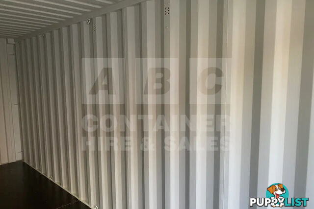 20' STANDARD HEIGHT SHIPPING CONTAINER - in Brisbane