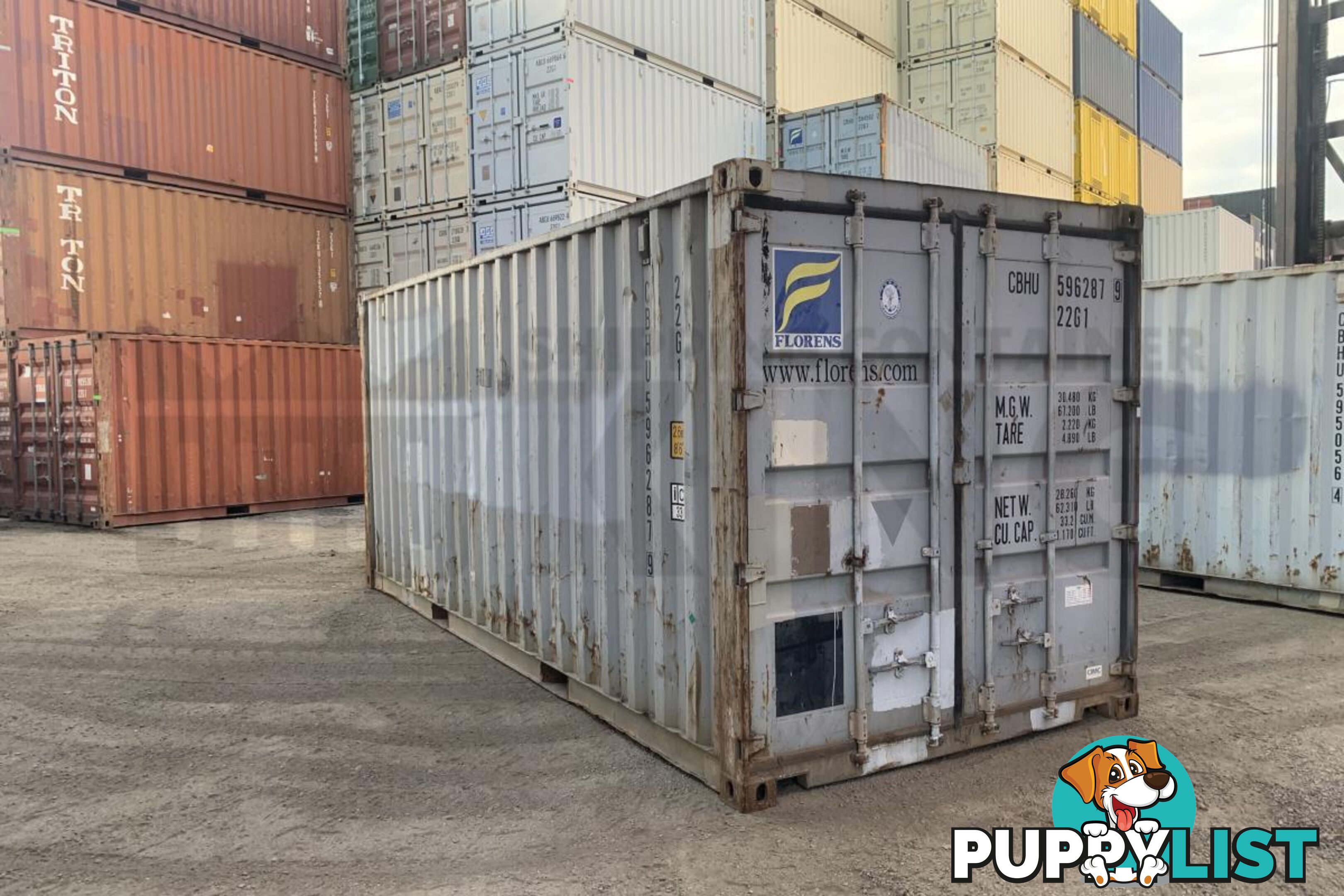 20' STANDARD HEIGHT SHIPPING CONTAINER - in Brisbane