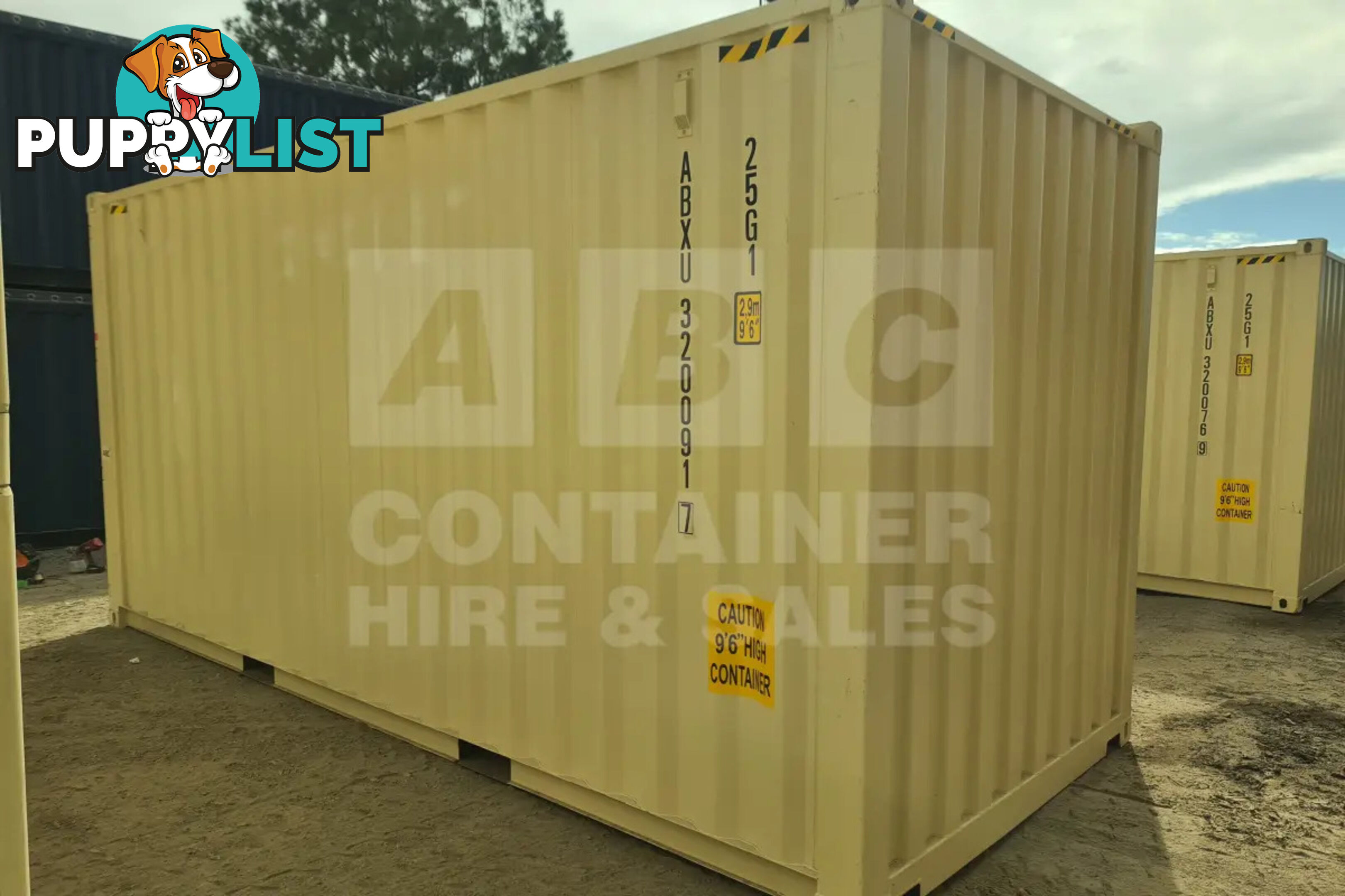 20' HIGH CUBE SHIPPING CONTAINER (WITH TIE RAILS)