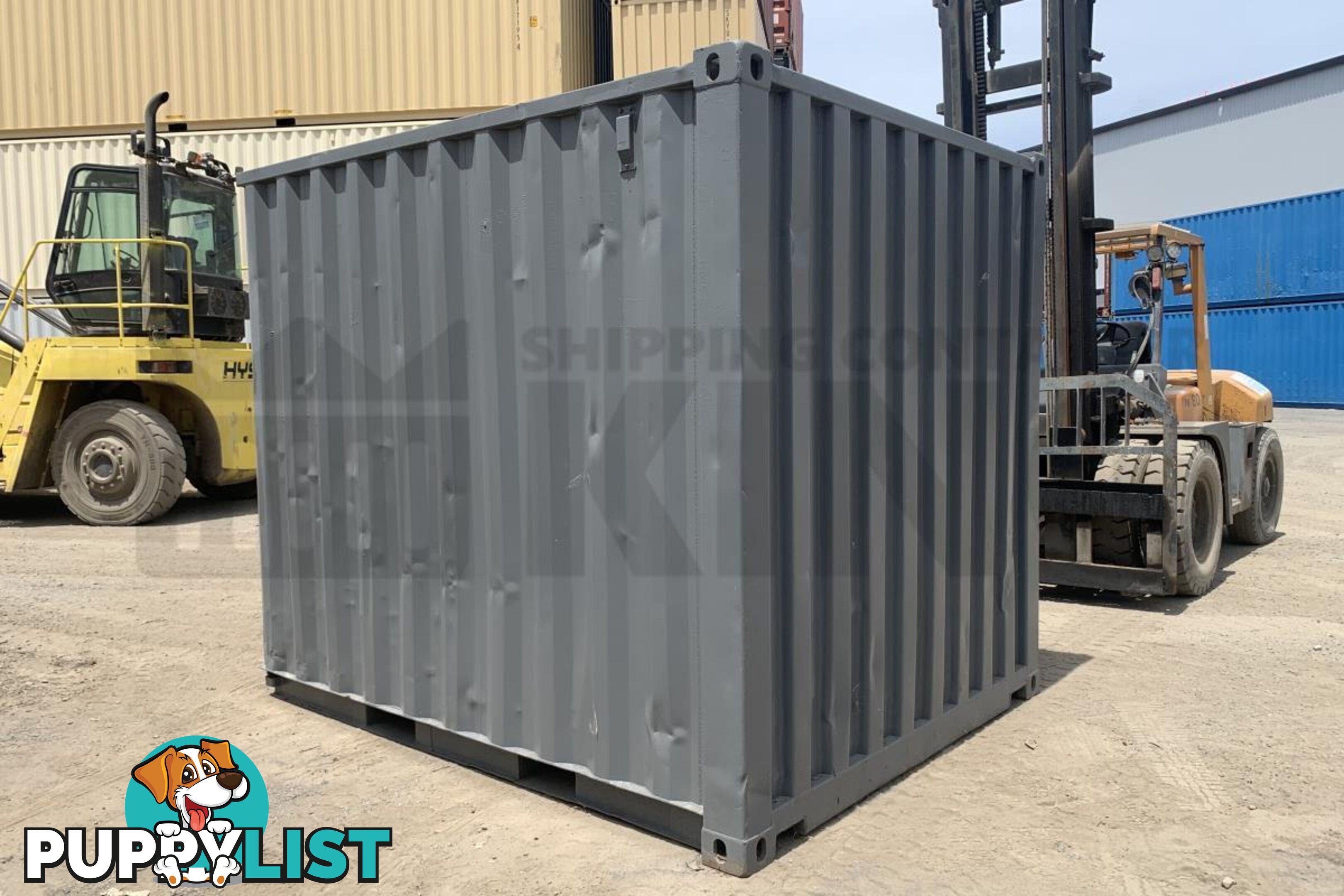 10' STANDARD HEIGHT SHIPPING CONTAINER (ROLLER DOOR END) - in Lismore