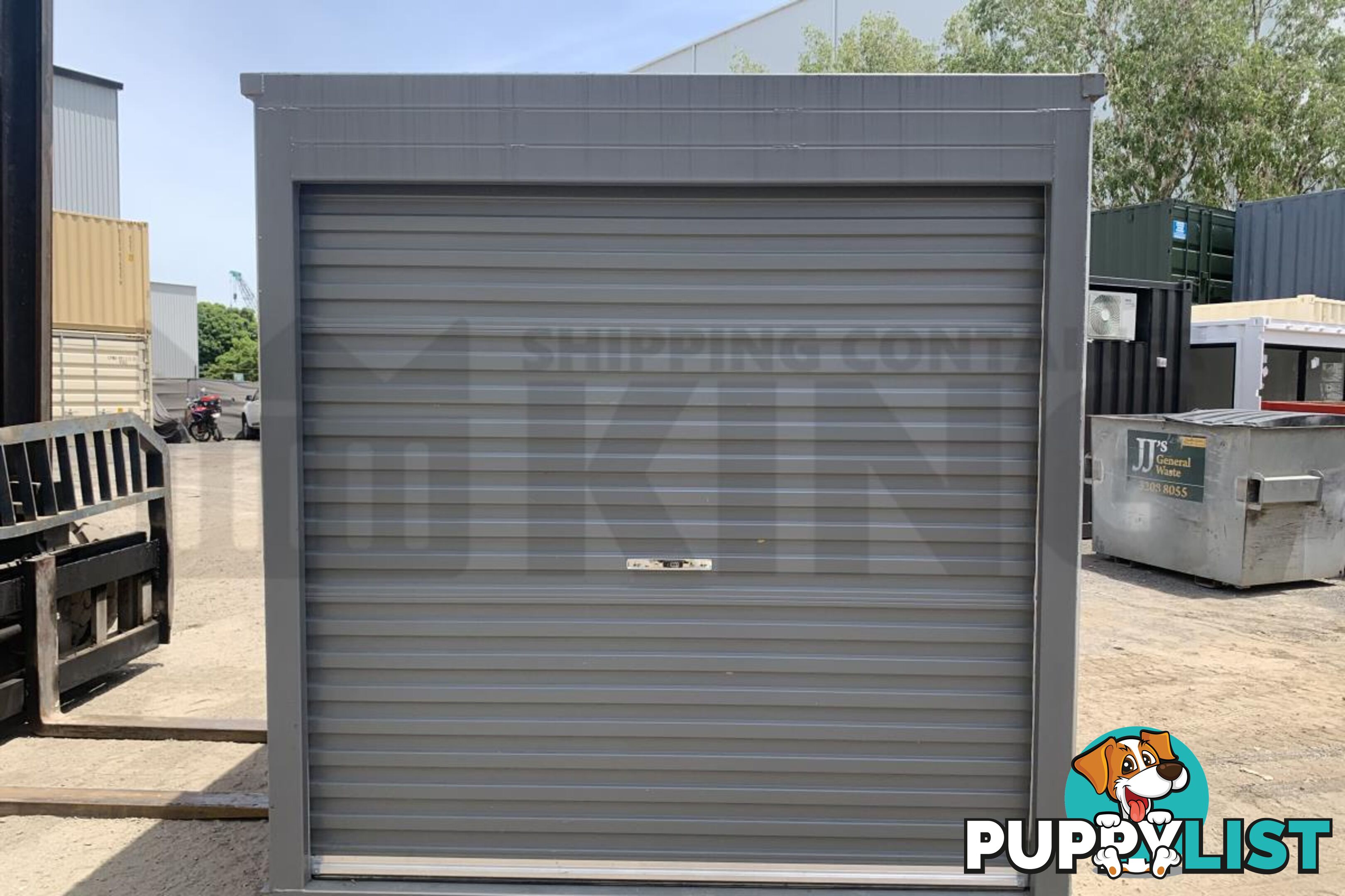 10' STANDARD HEIGHT SHIPPING CONTAINER (ROLLER DOOR END) - in Lismore