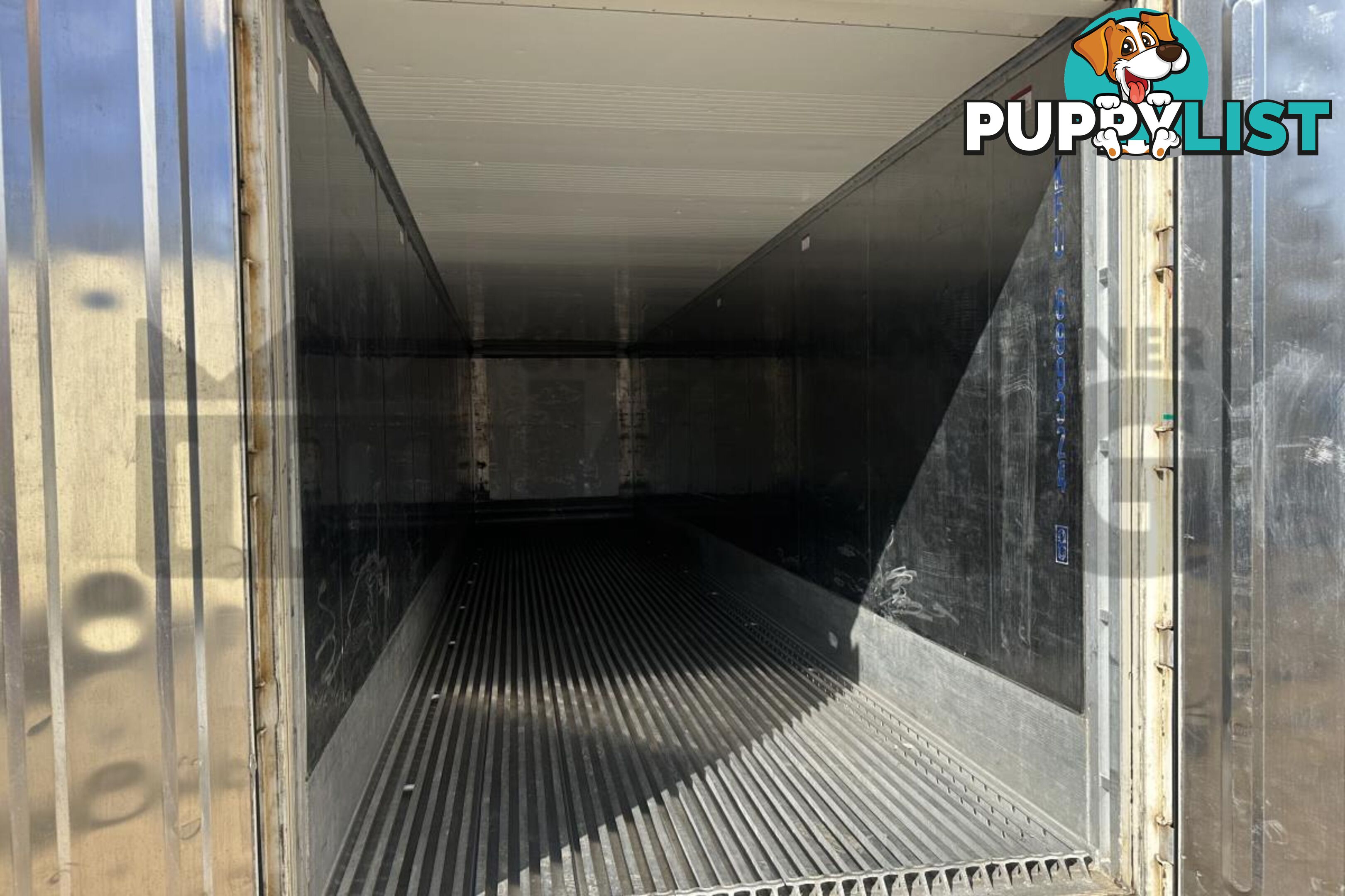 40' HIGH CUBE REFRIGERATED "REEFER" SHIPPING CONTAINER (NON-OPERATIONAL) - in Brisbane