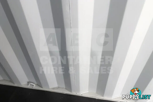 20' HIGH CUBE SHIPPING CONTAINER