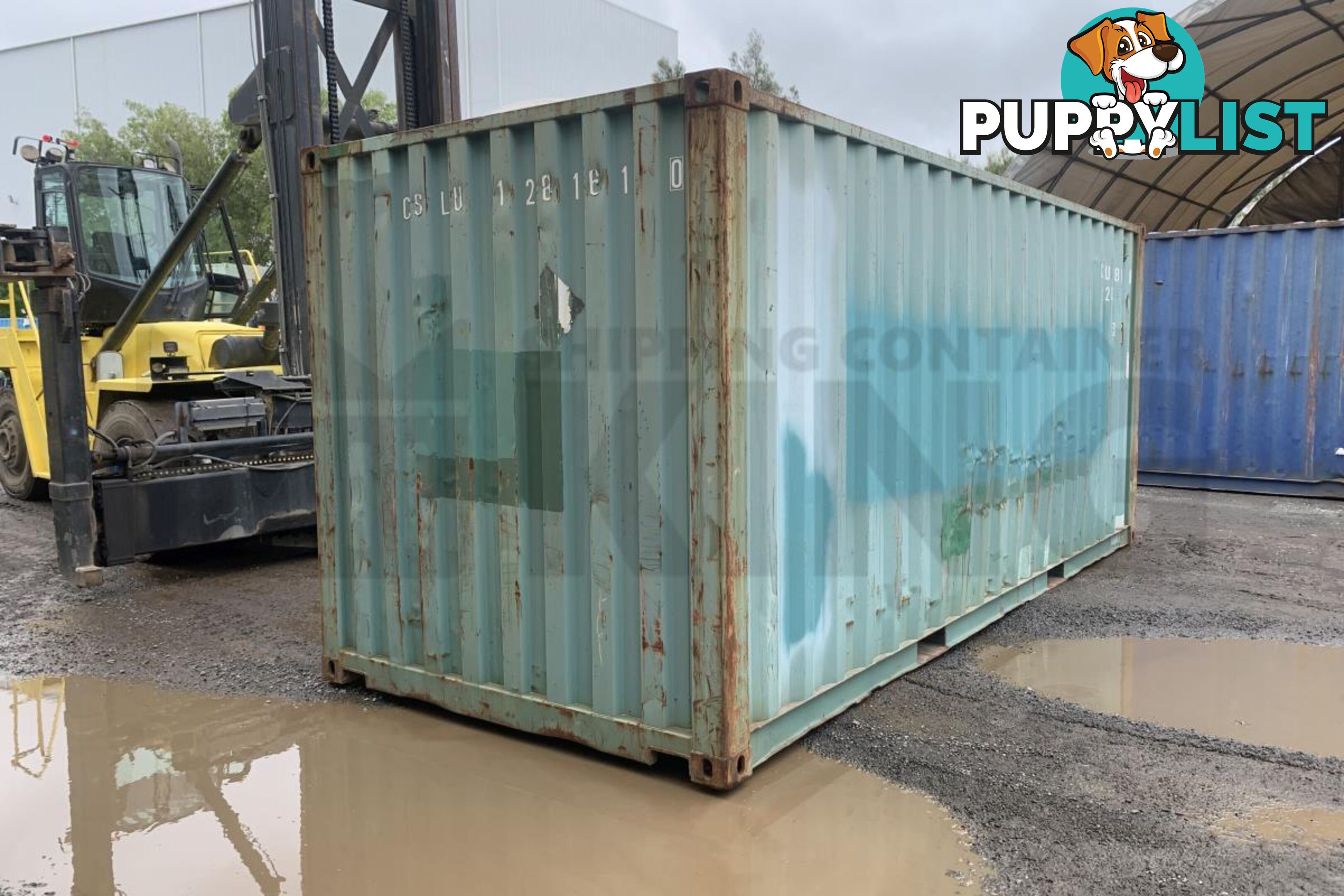 20' STANDARD HEIGHT SHIPPING CONTAINER - in Brisbane