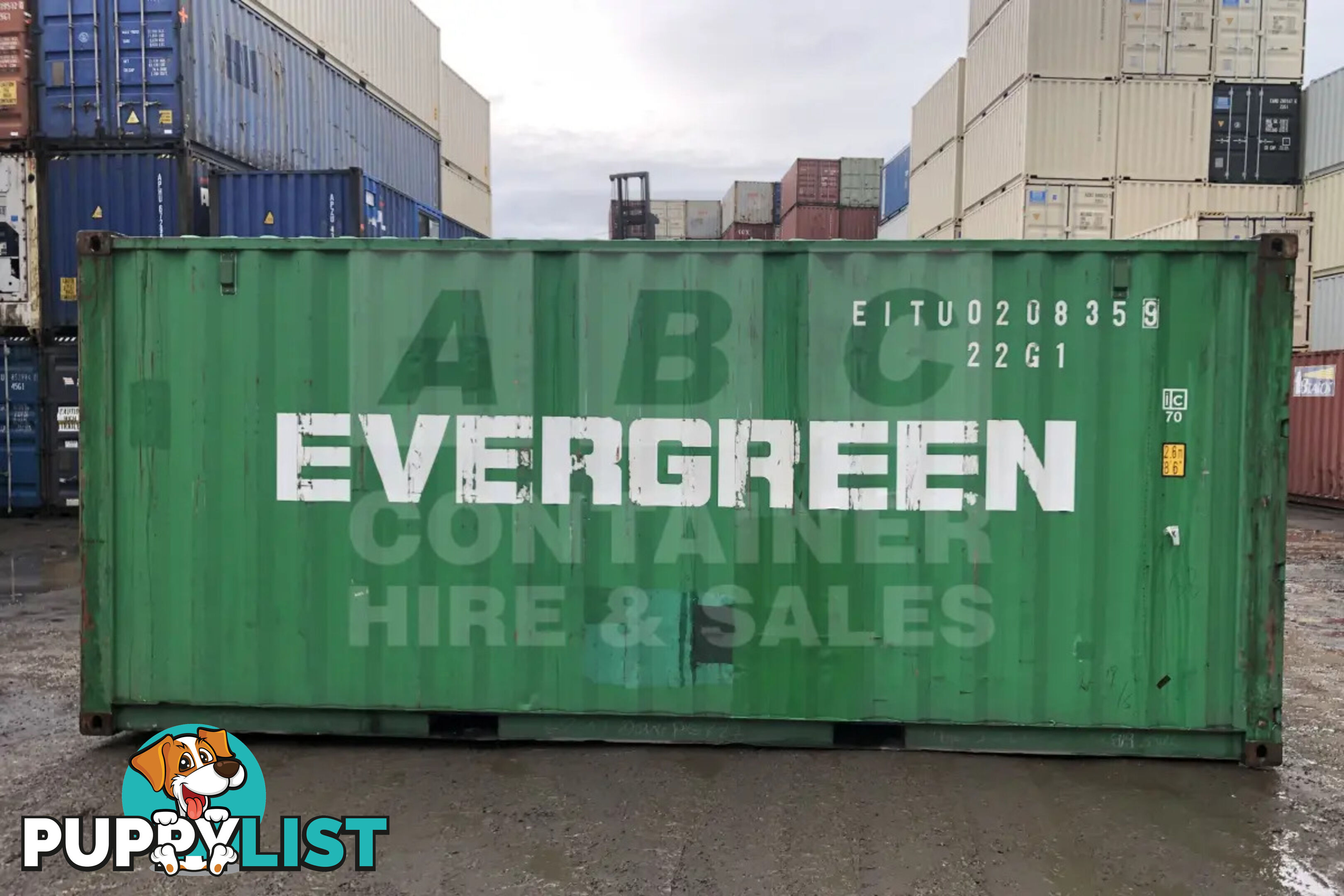 20' STANDARD HEIGHT SHIPPING CONTAINER - in Gladstone