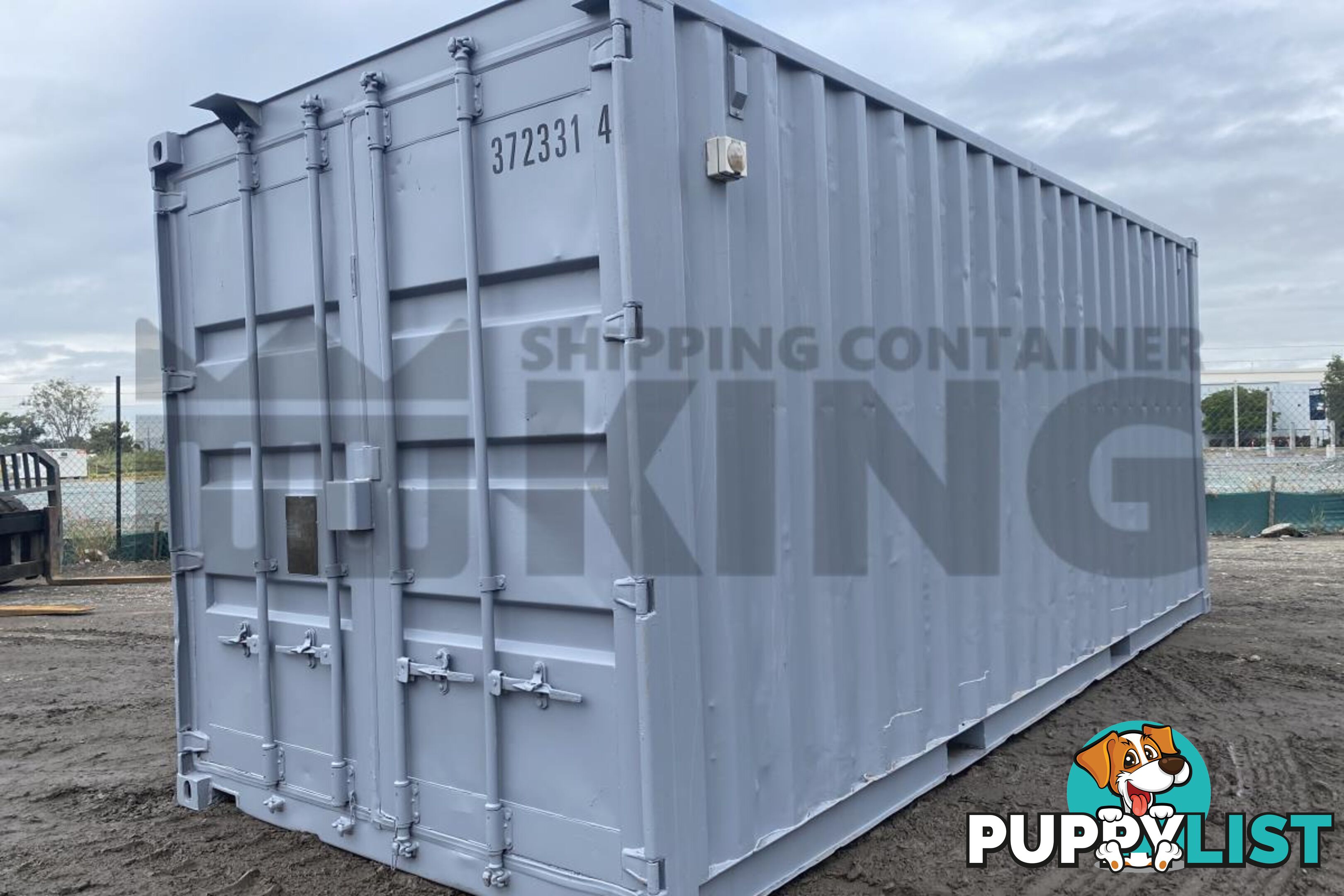 20' STANDARD HEIGHT SHIPPING CONTAINER