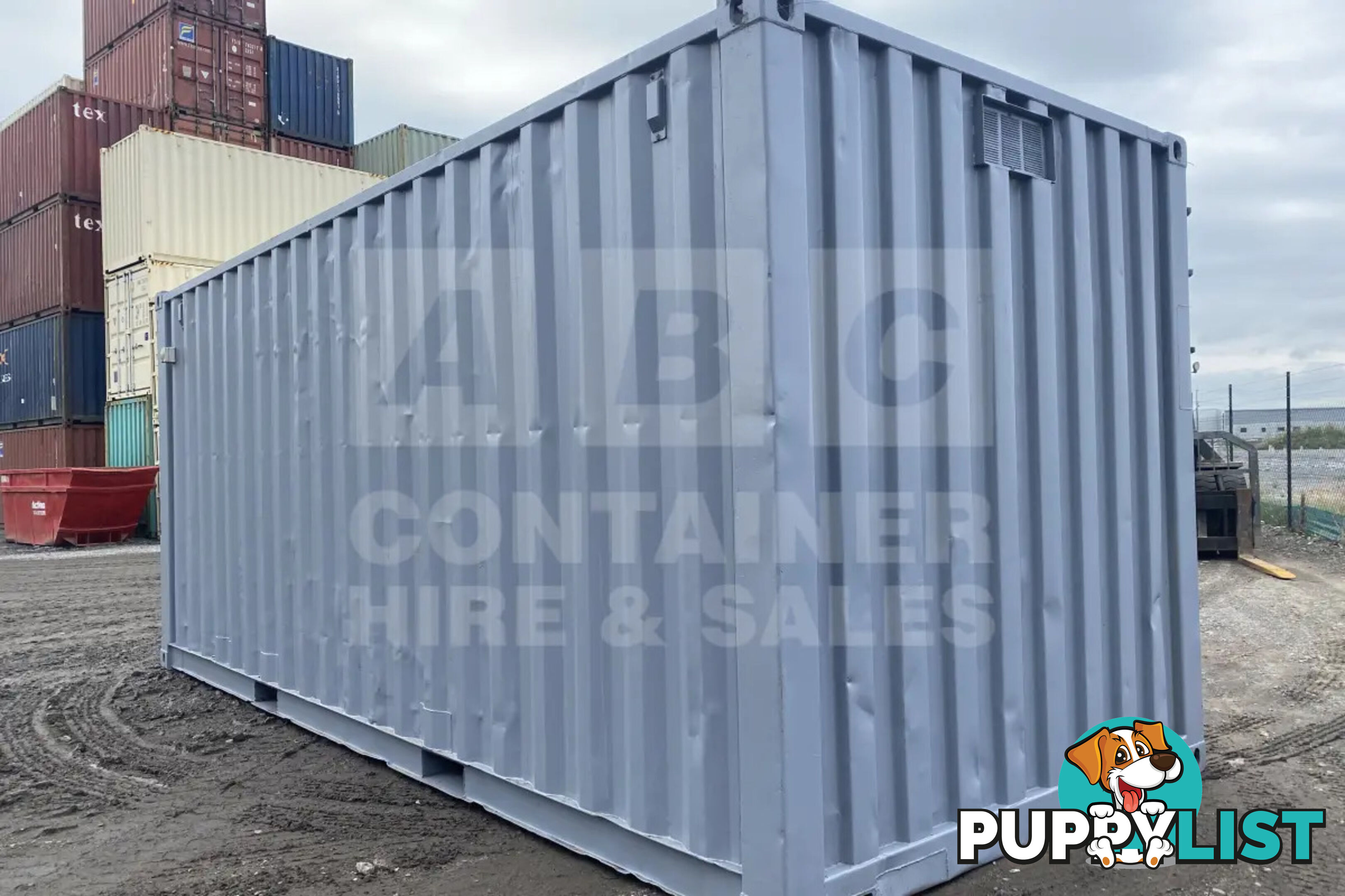 20' STANDARD HEIGHT SHIPPING CONTAINER
