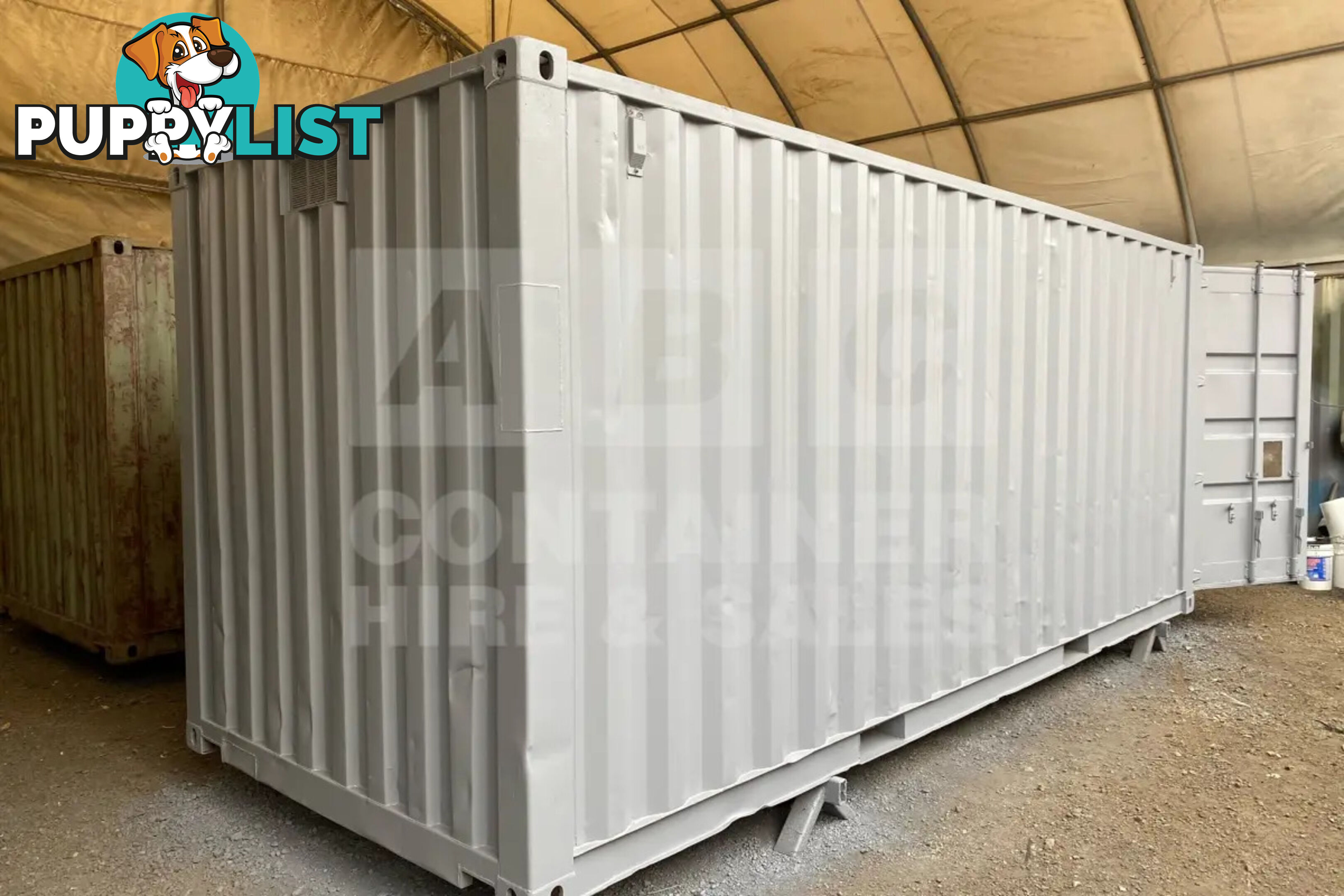 20' STANDARD HEIGHT SHIPPING CONTAINER