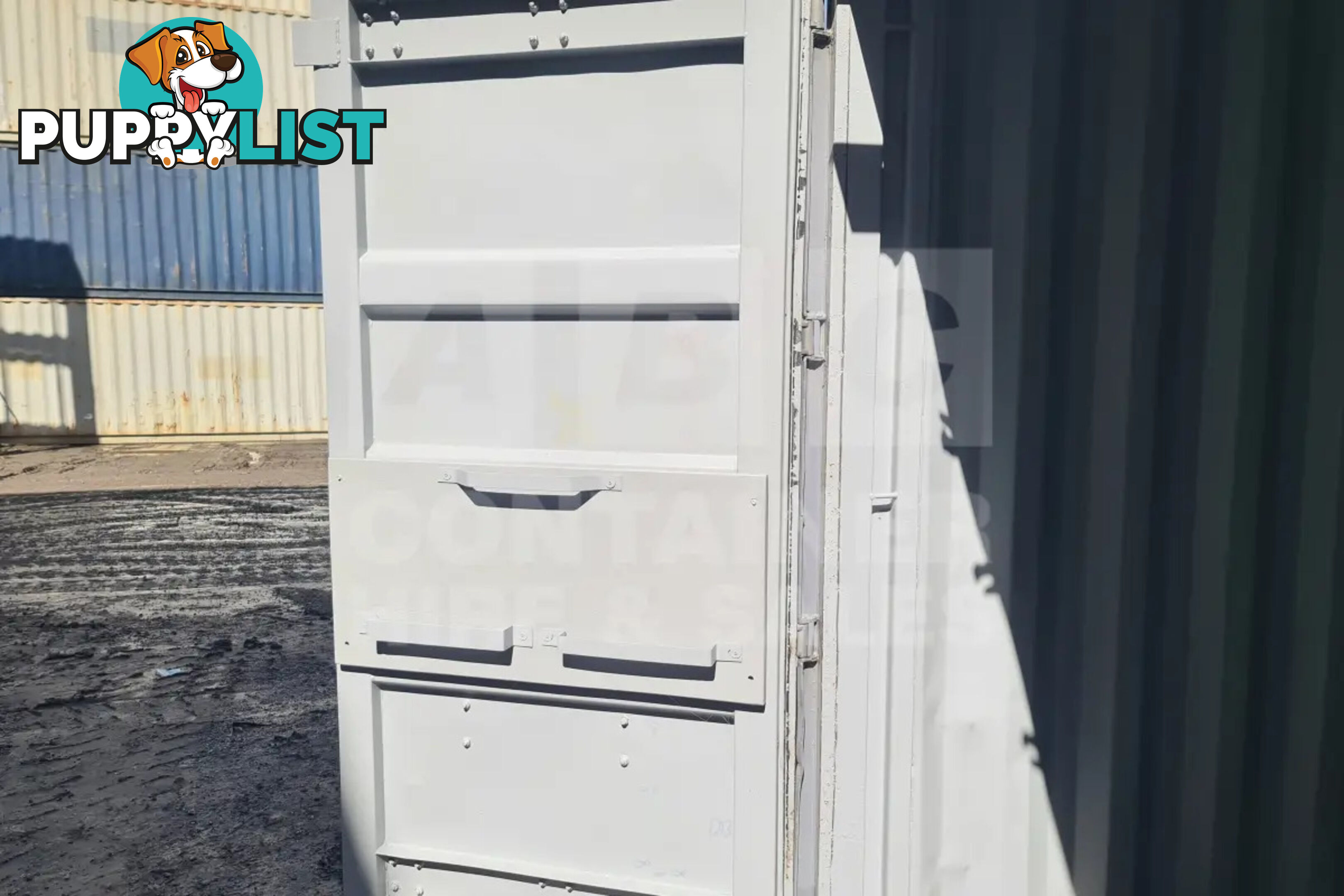 20' STANDARD HEIGHT SHIPPING CONTAINER