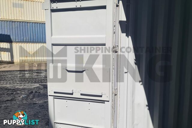 20' STANDARD HEIGHT SHIPPING CONTAINER