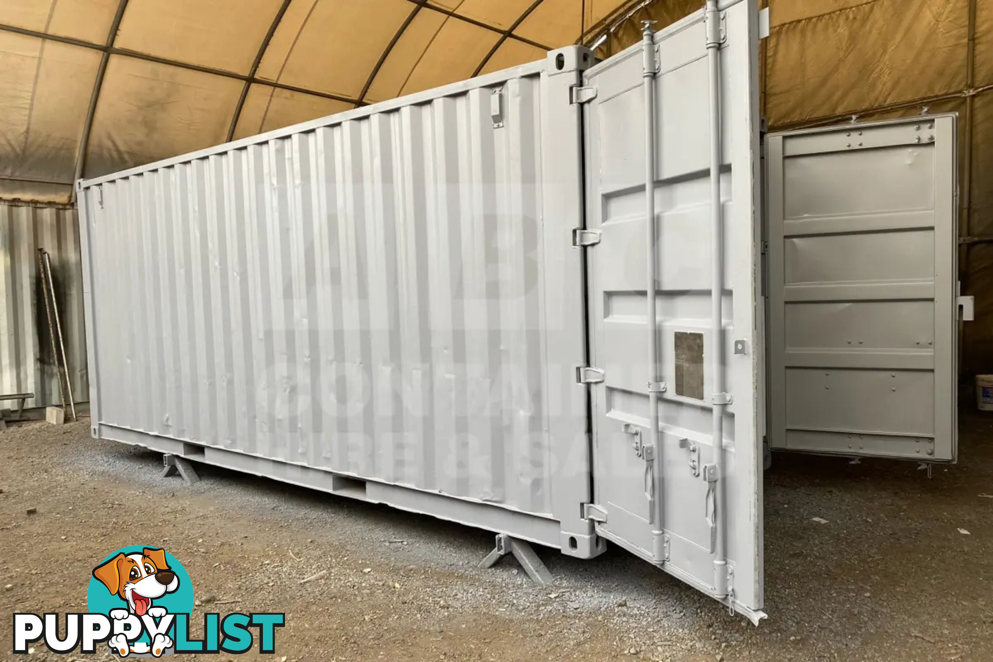 20' STANDARD HEIGHT SHIPPING CONTAINER