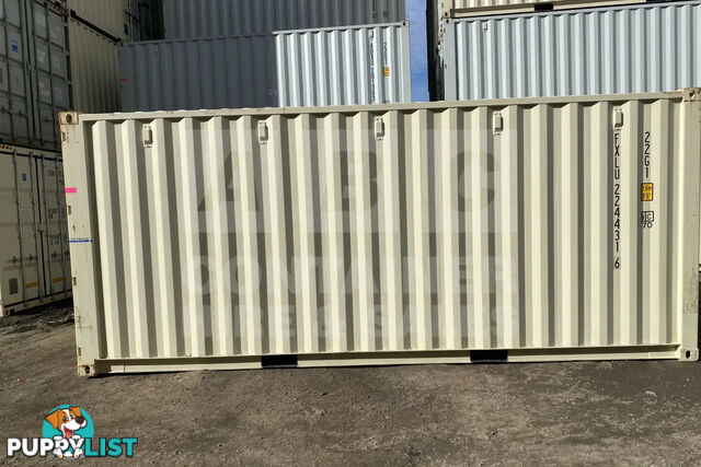 20' STANDARD HEIGHT SHIPPING CONTAINER - in Toowoomba
