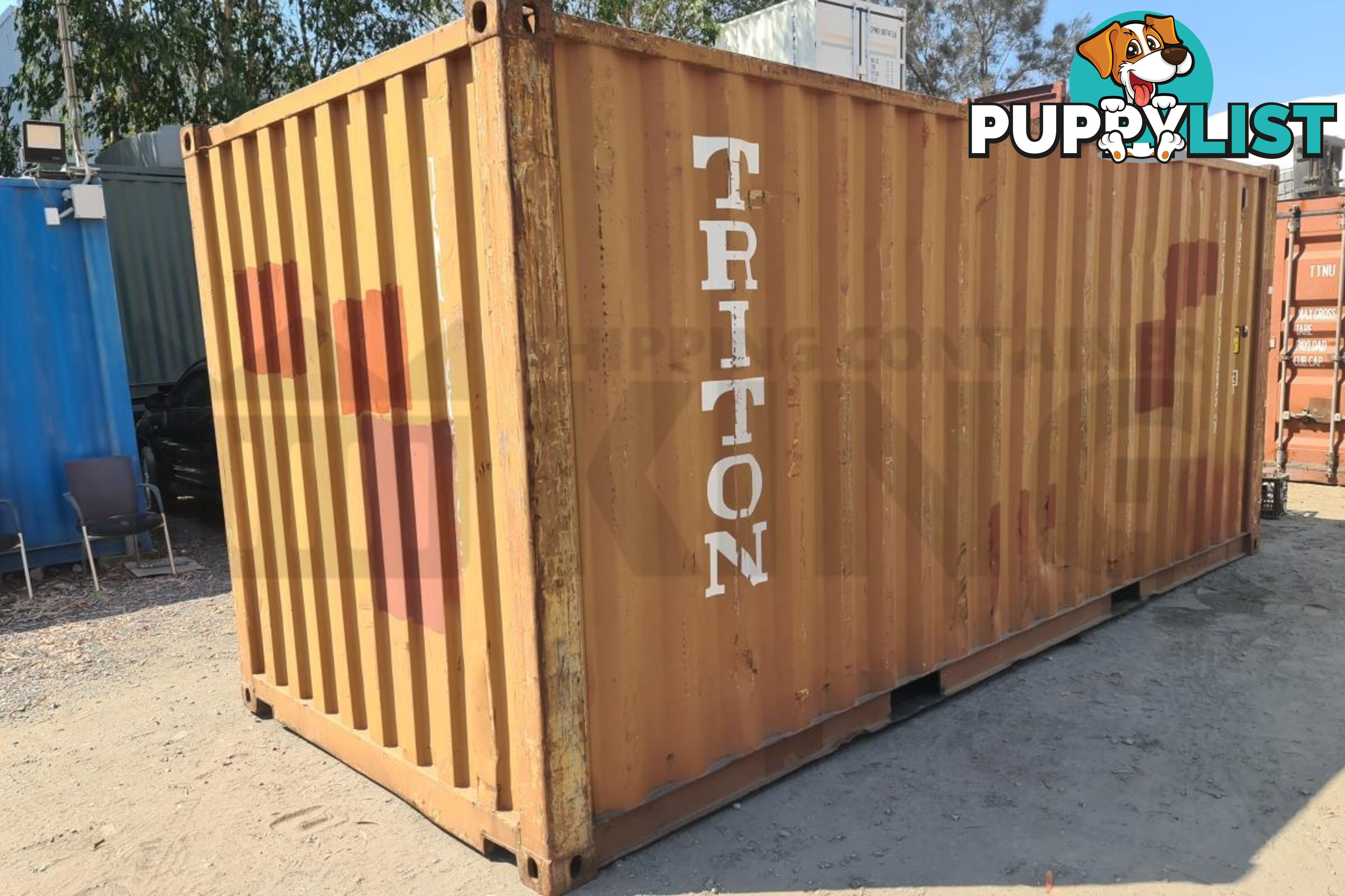 20' STANDARD HEIGHT SHIPPING CONTAINER - in Brisbane