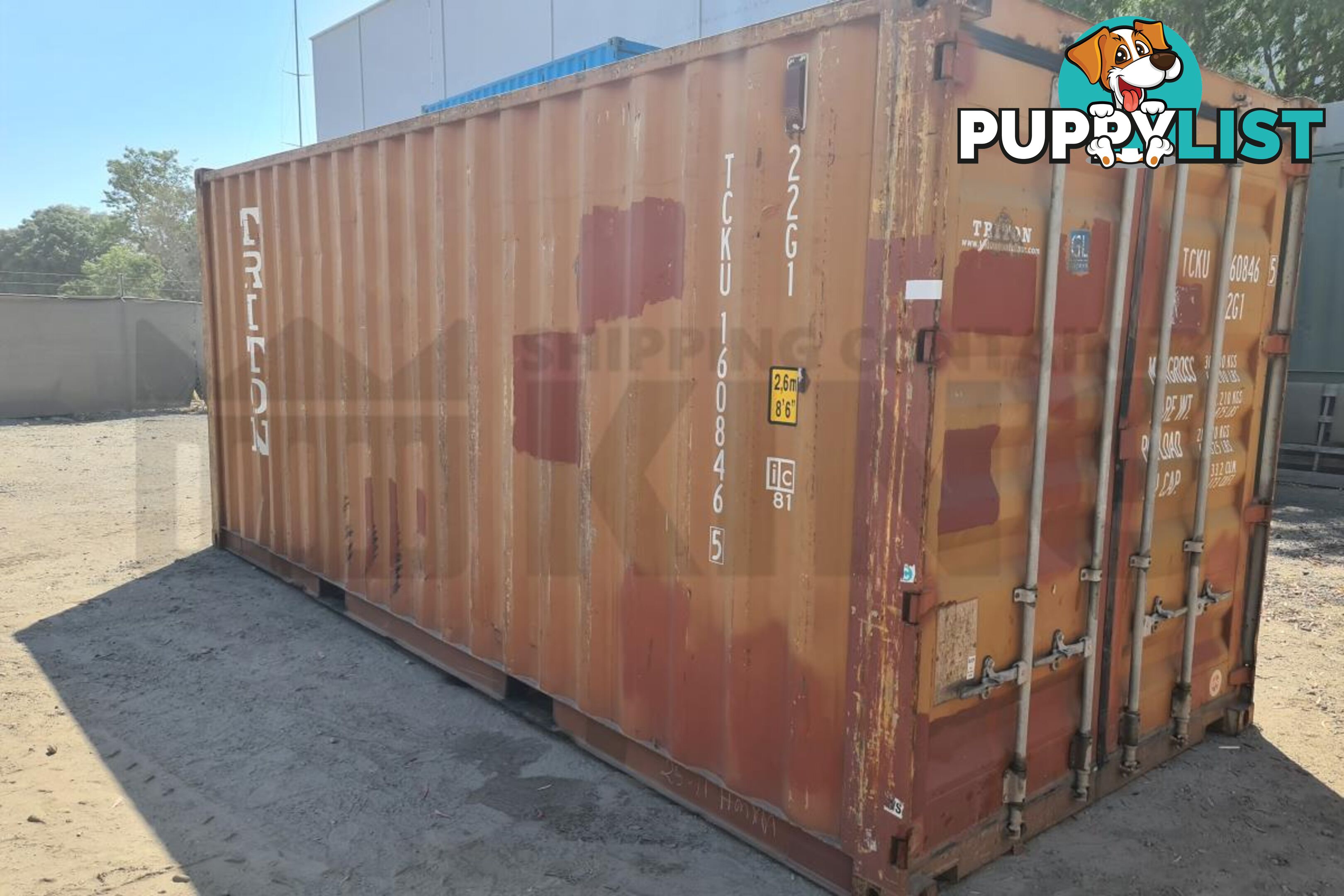 20' STANDARD HEIGHT SHIPPING CONTAINER - in Brisbane