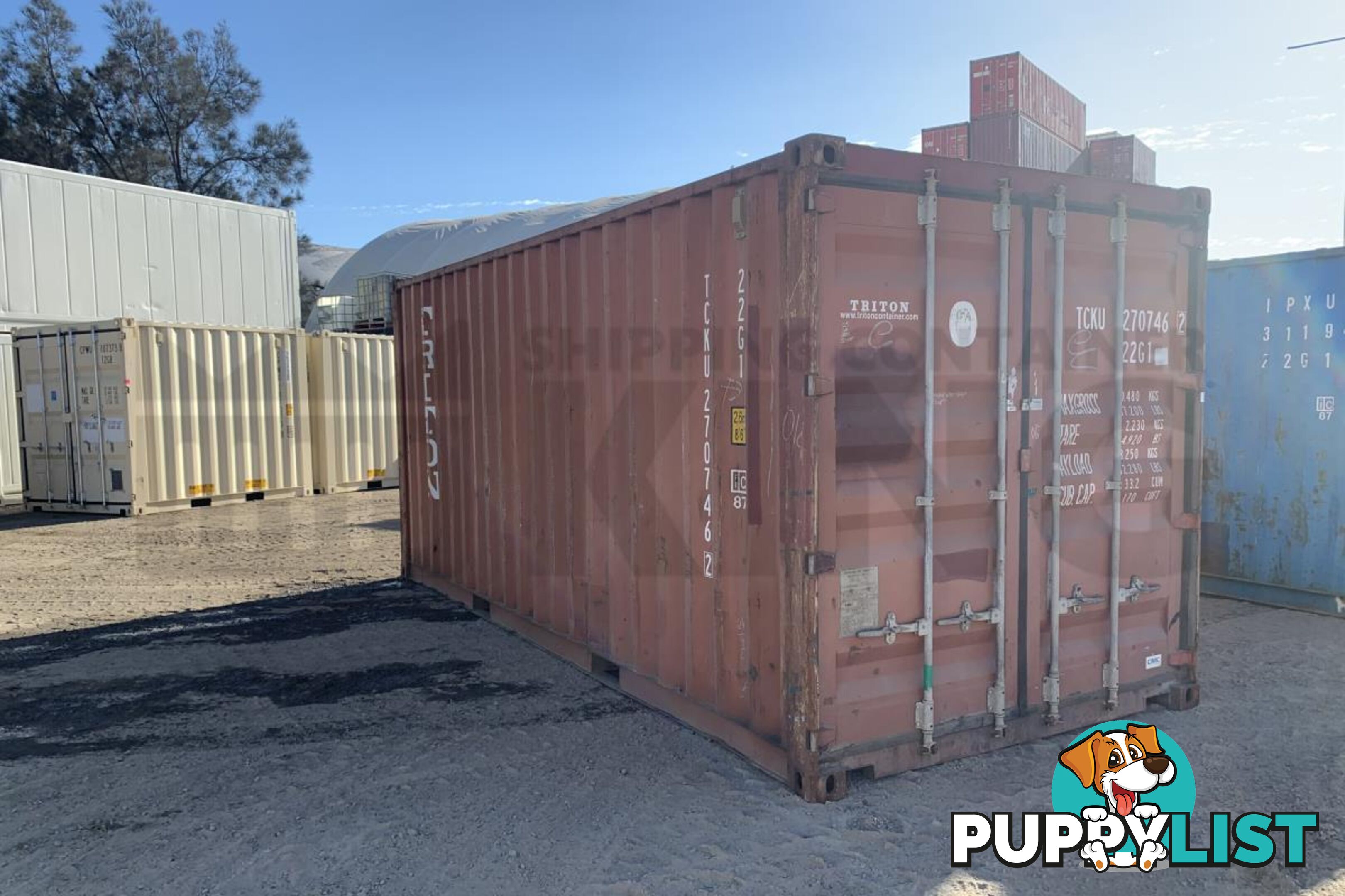 20' STANDARD HEIGHT SHIPPING CONTAINER - in Brisbane