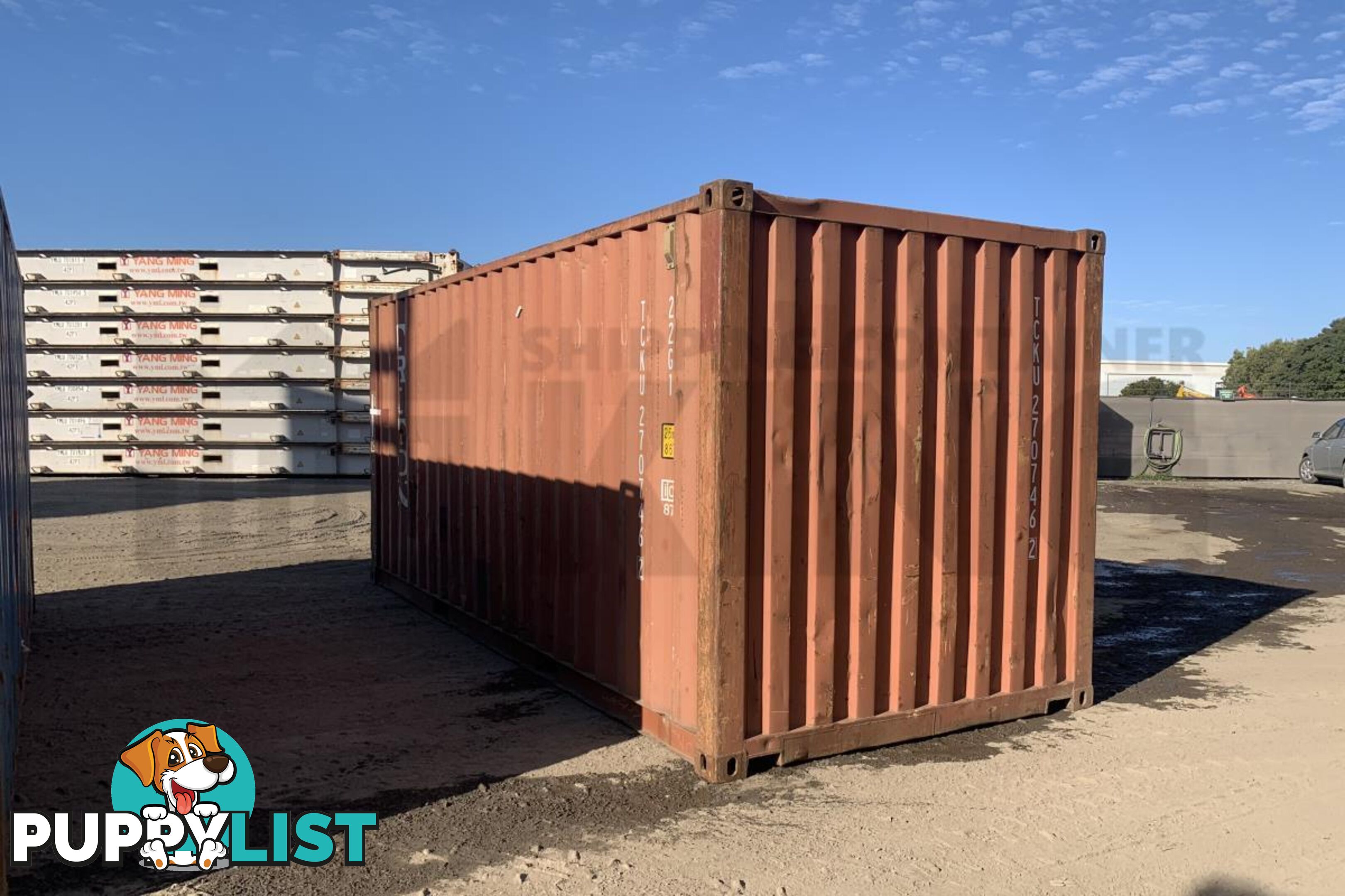 20' STANDARD HEIGHT SHIPPING CONTAINER - in Brisbane