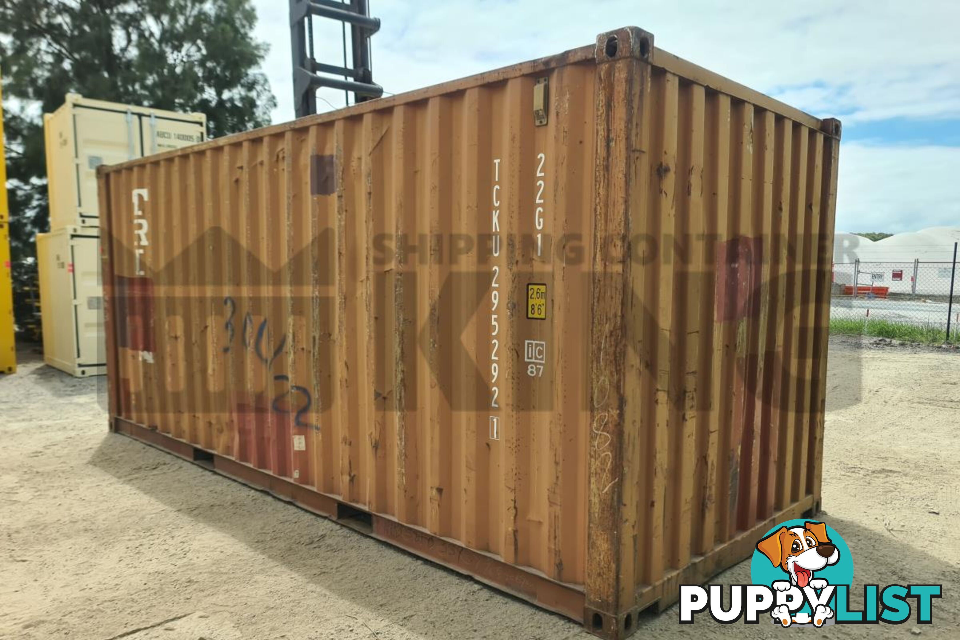 20' STANDARD HEIGHT SHIPPING CONTAINER