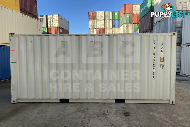 20' STANDARD HEIGHT SHIPPING CONTAINER - in Brisbane