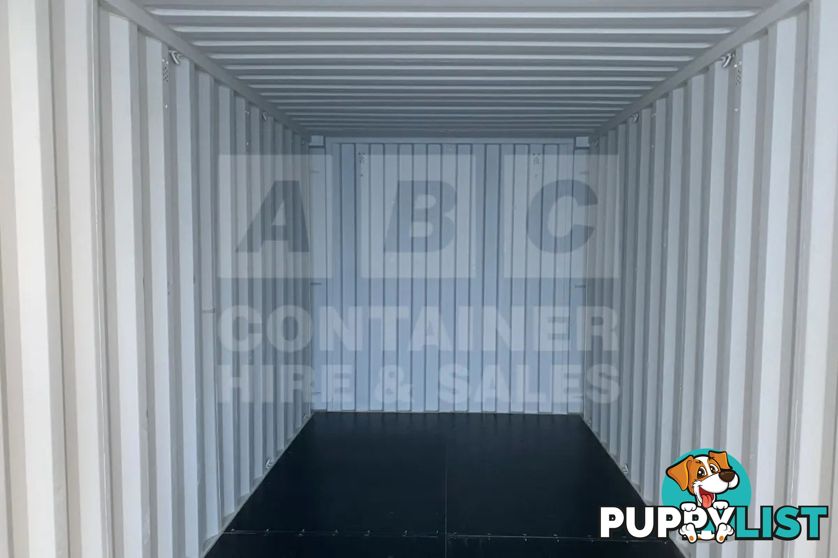 20' STANDARD HEIGHT SHIPPING CONTAINER - in Brisbane