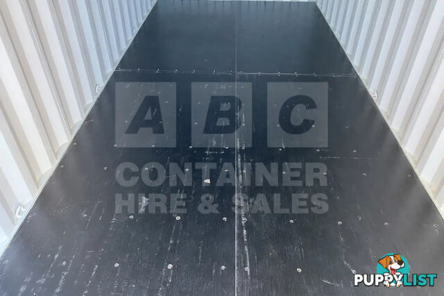 20' STANDARD HEIGHT SHIPPING CONTAINER - in Brisbane