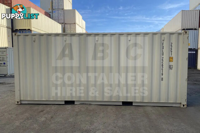 20' STANDARD HEIGHT SHIPPING CONTAINER - in Brisbane