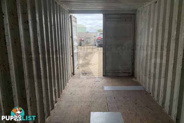 20' STANDARD HEIGHT SHIPPING CONTAINER - in Brisbane