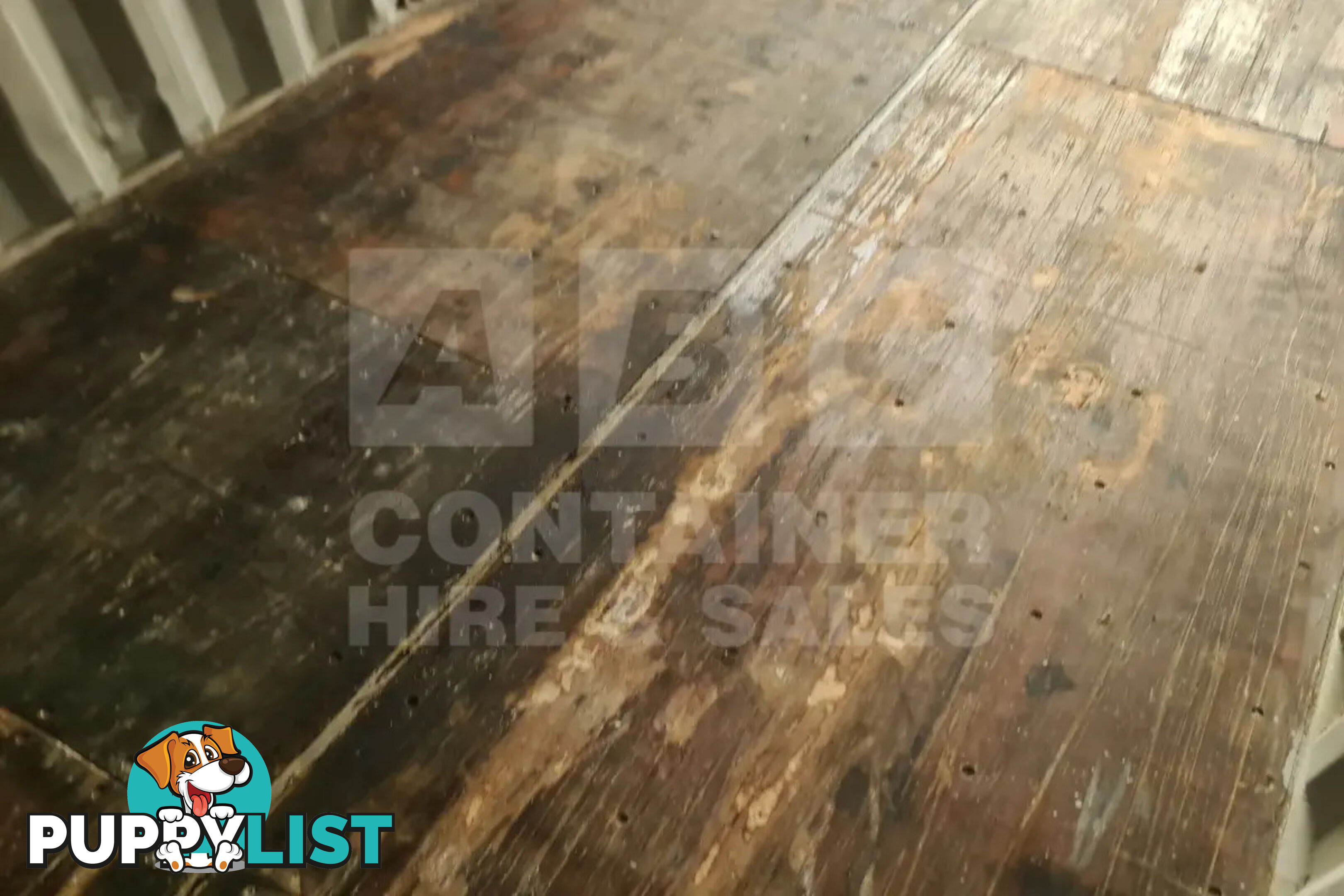 20' STANDARD HEIGHT SHIPPING CONTAINER