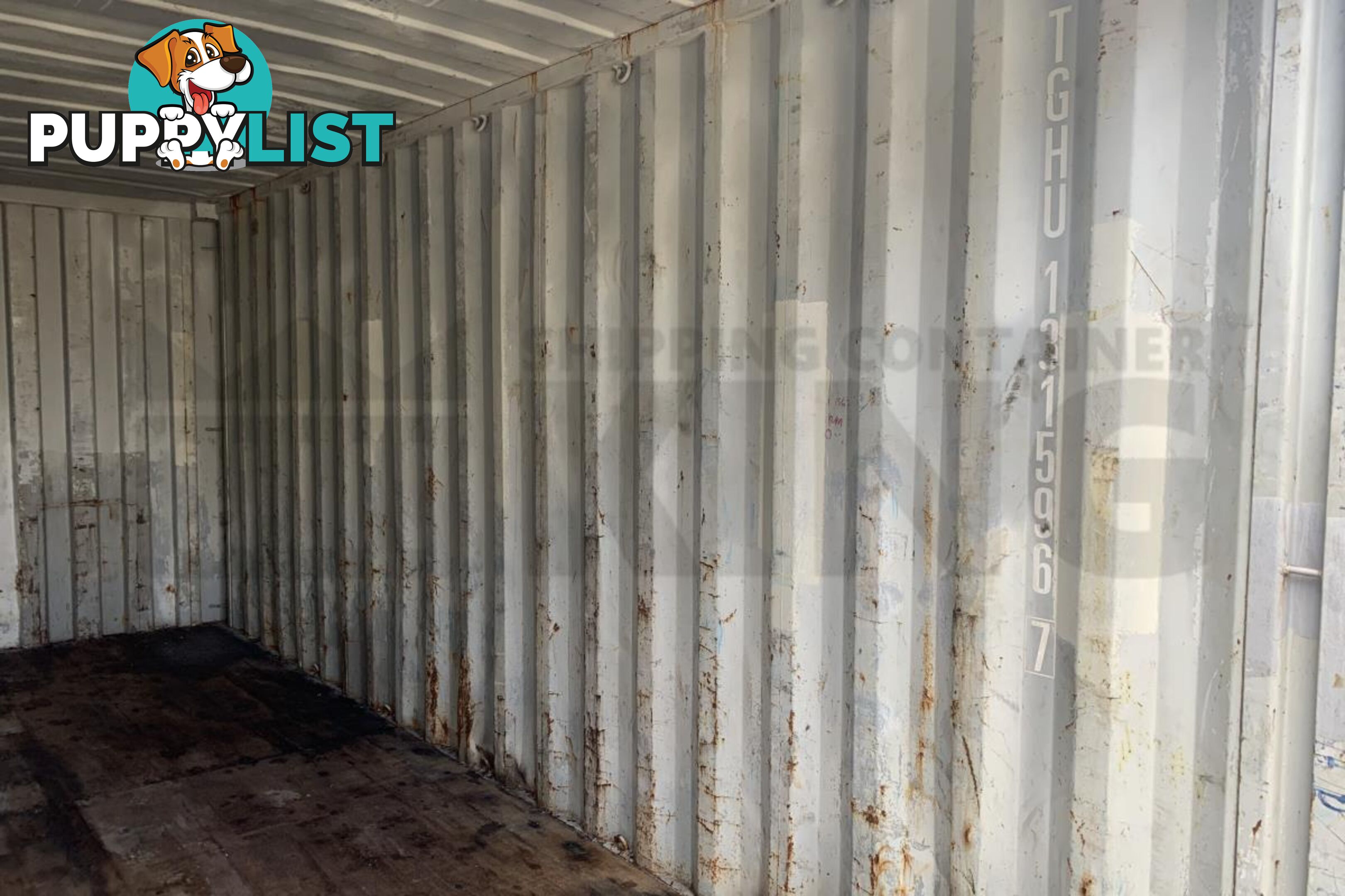 20' STANDARD HEIGHT SHIPPING CONTAINER - in Brisbane