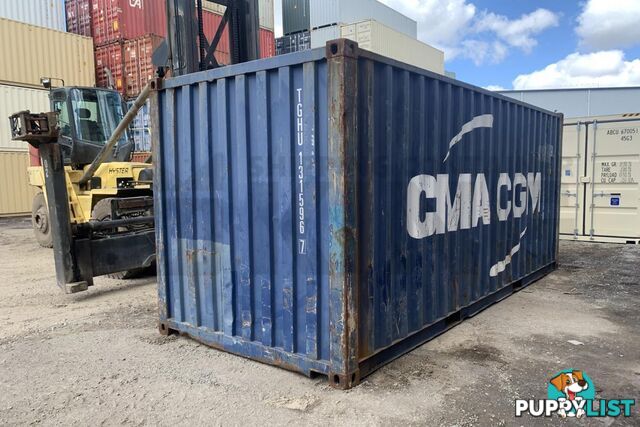 20' STANDARD HEIGHT SHIPPING CONTAINER - in Brisbane