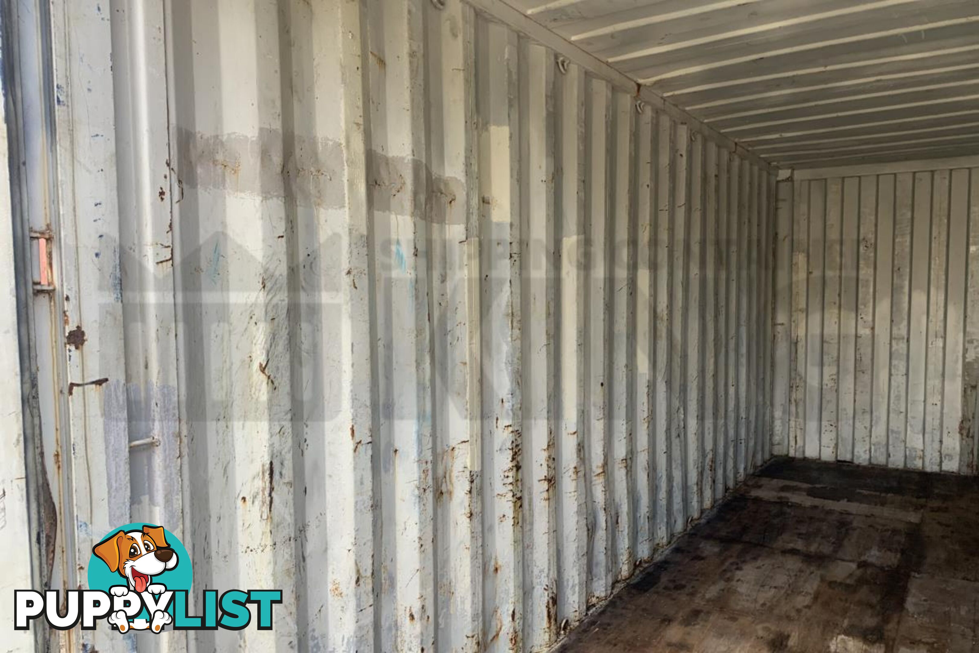 20' STANDARD HEIGHT SHIPPING CONTAINER - in Brisbane