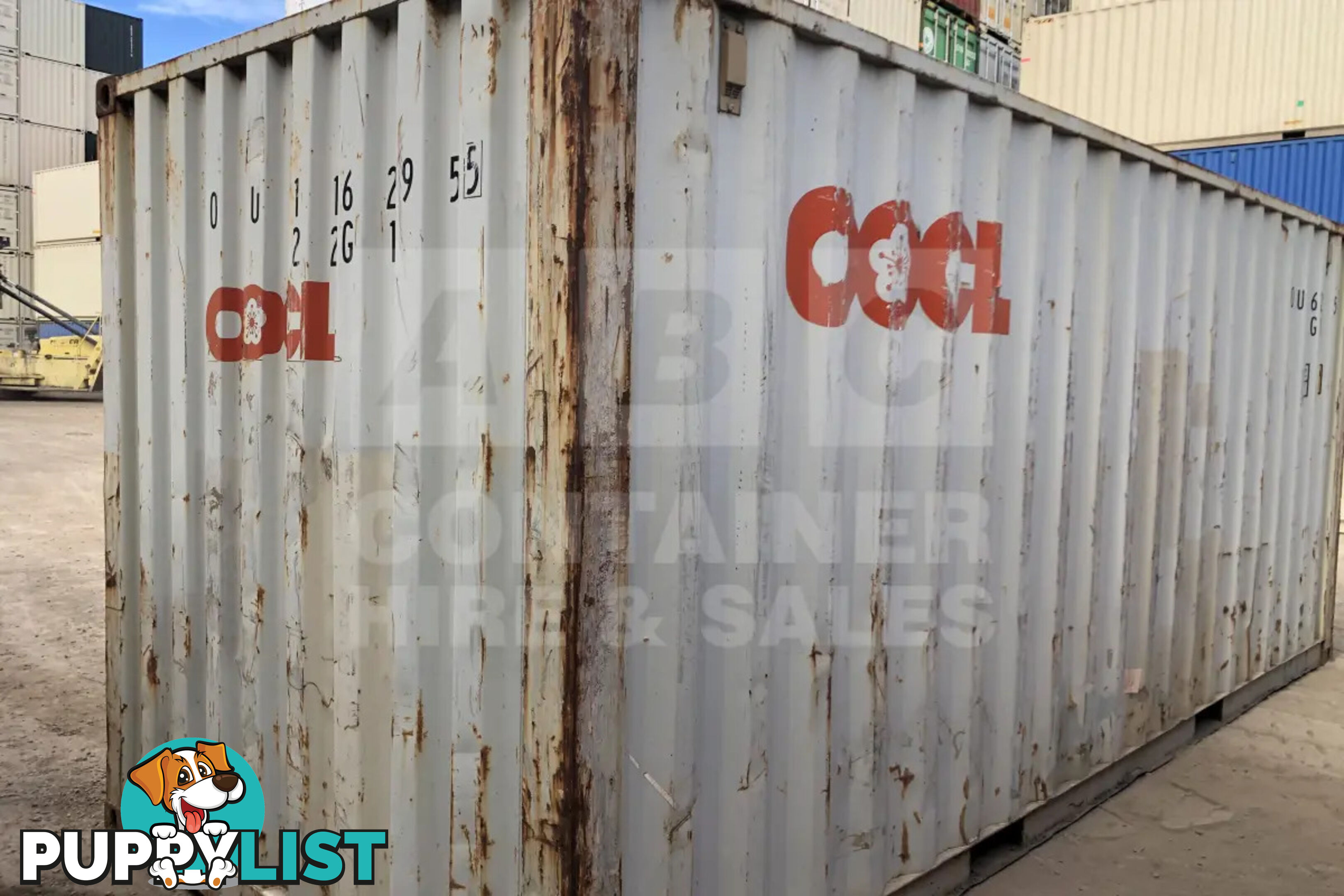 20' STANDARD HEIGHT SHIPPING CONTAINER - in Brisbane