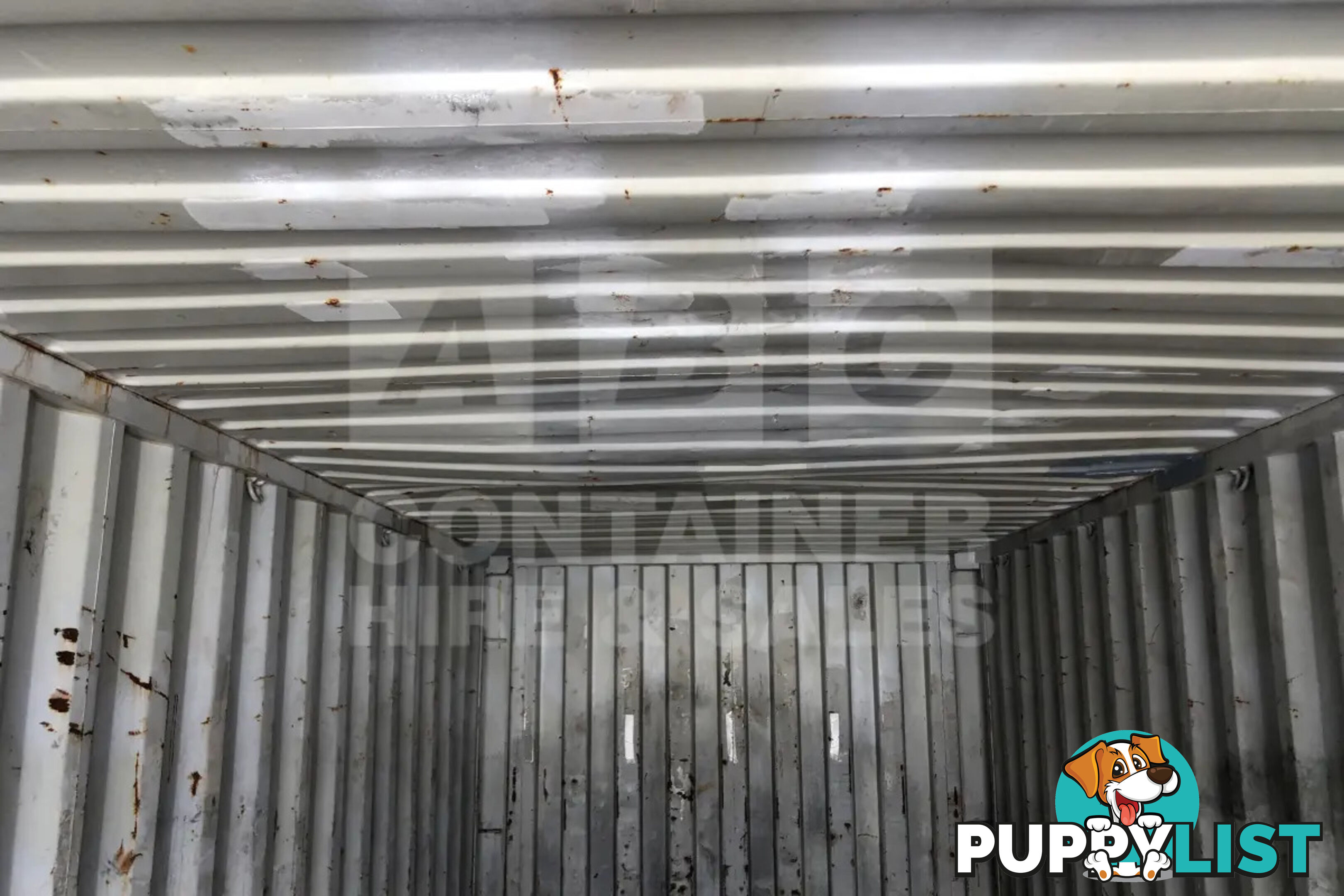 20' STANDARD HEIGHT SHIPPING CONTAINER - in Brisbane