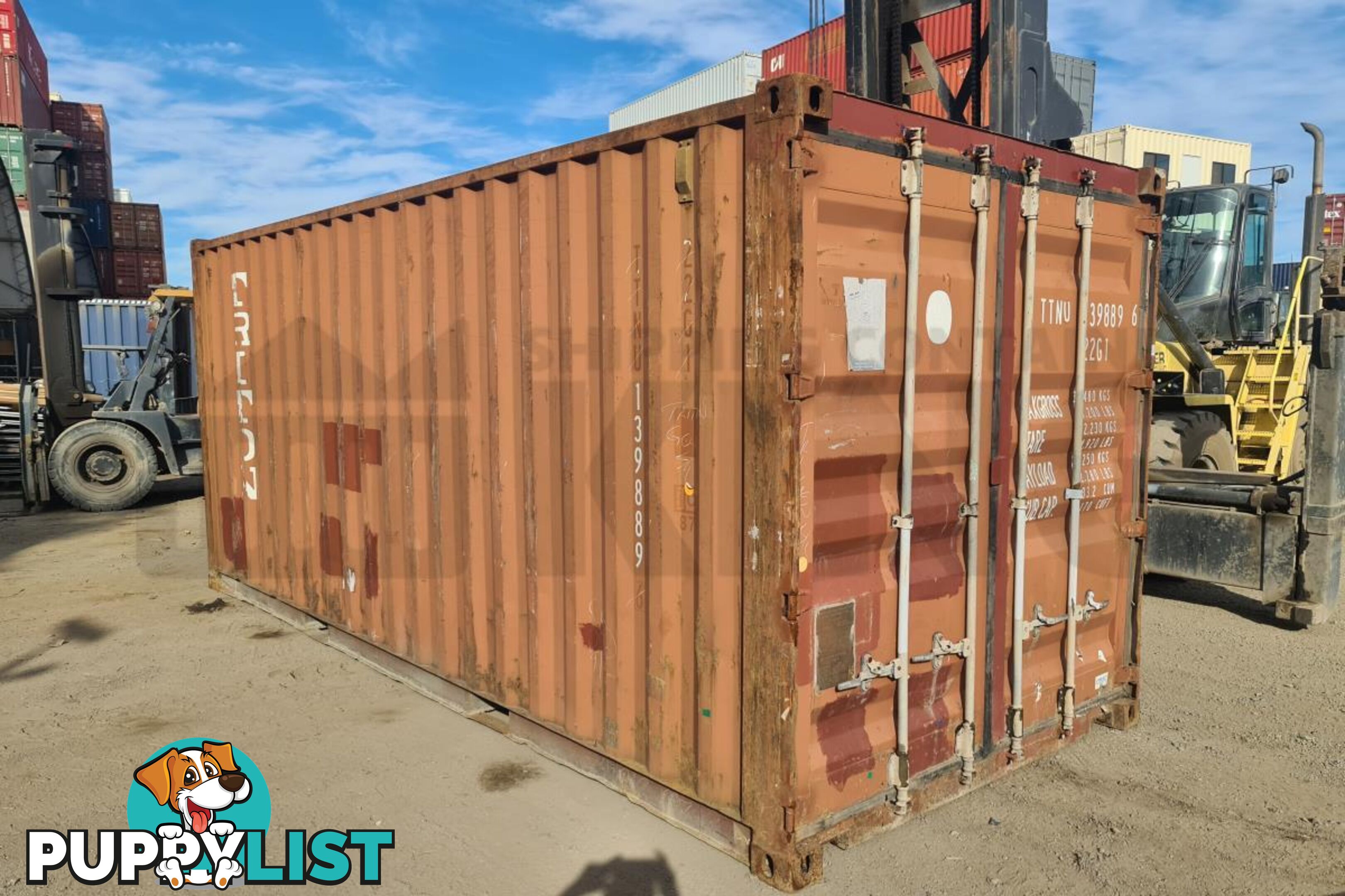 20' STANDARD HEIGHT SHIPPING CONTAINER - in Childers